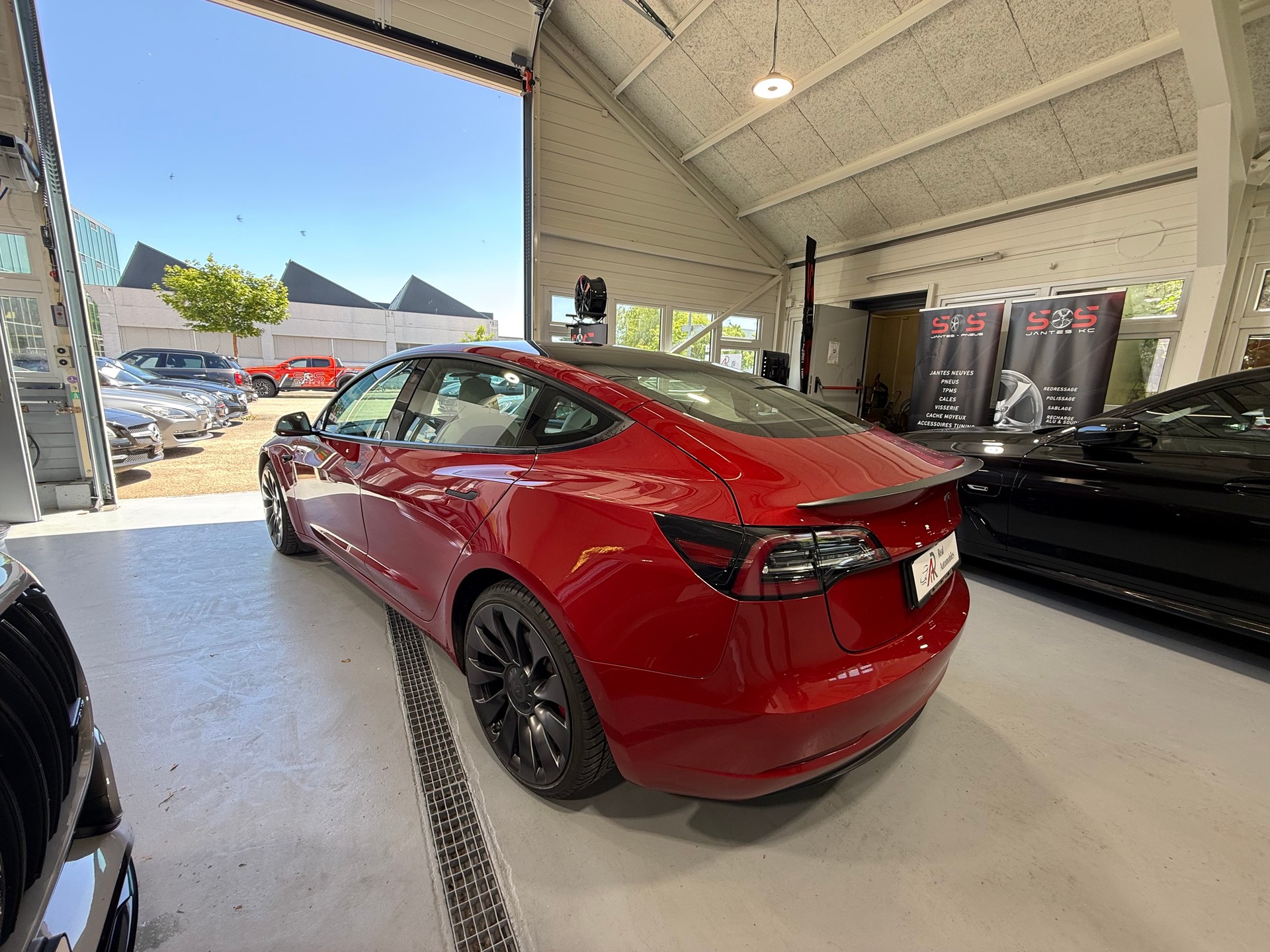 TESLA Model 3 Performance Dual Motor AWD-image-7