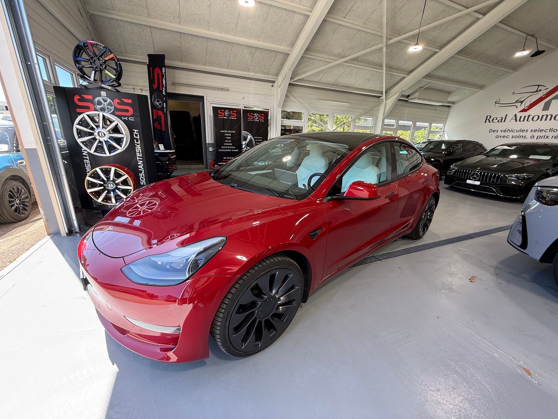 TESLA Model 3 Performance Dual Motor AWD-image-0