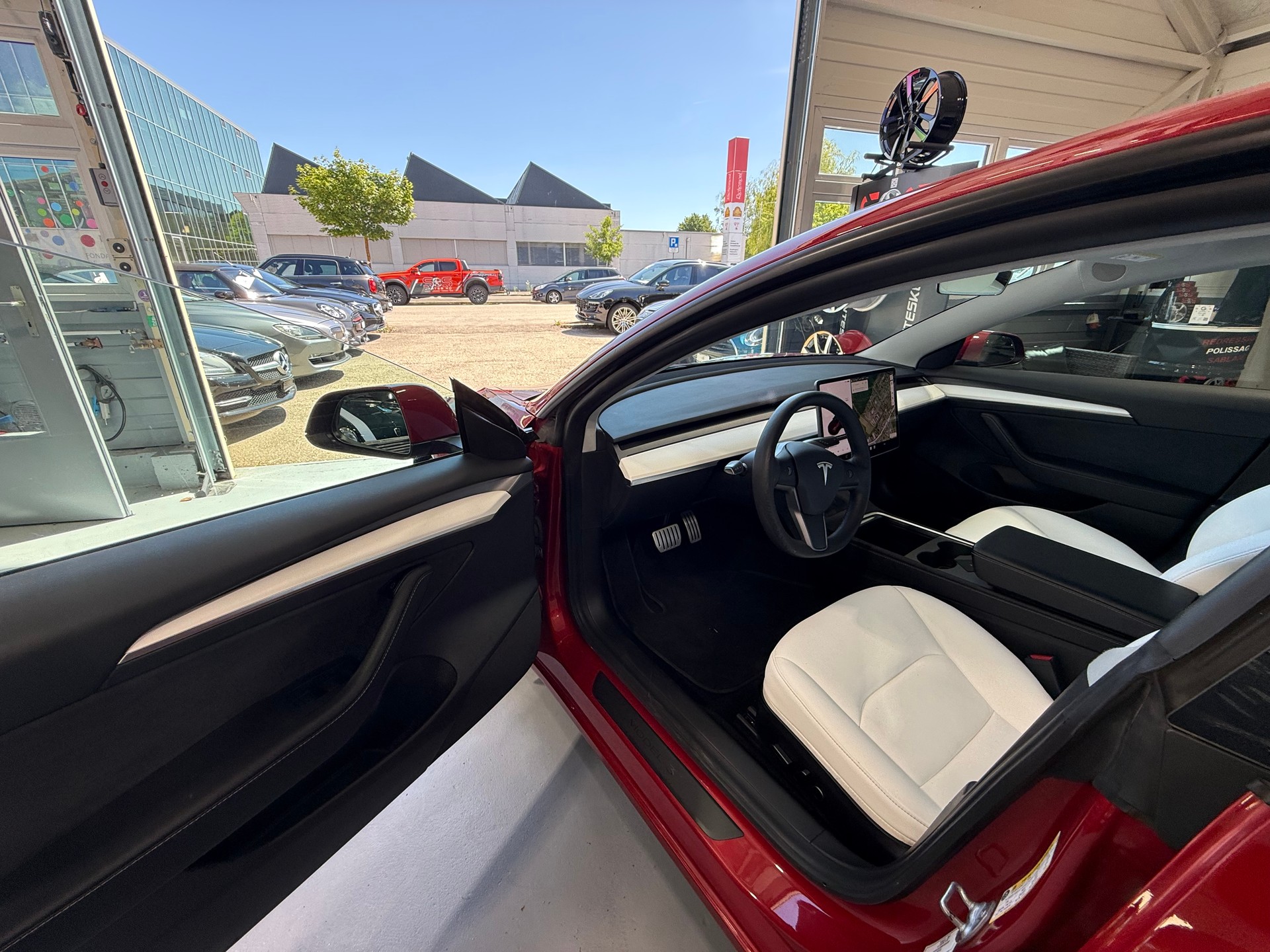 TESLA Model 3 Performance Dual Motor AWD-image-9