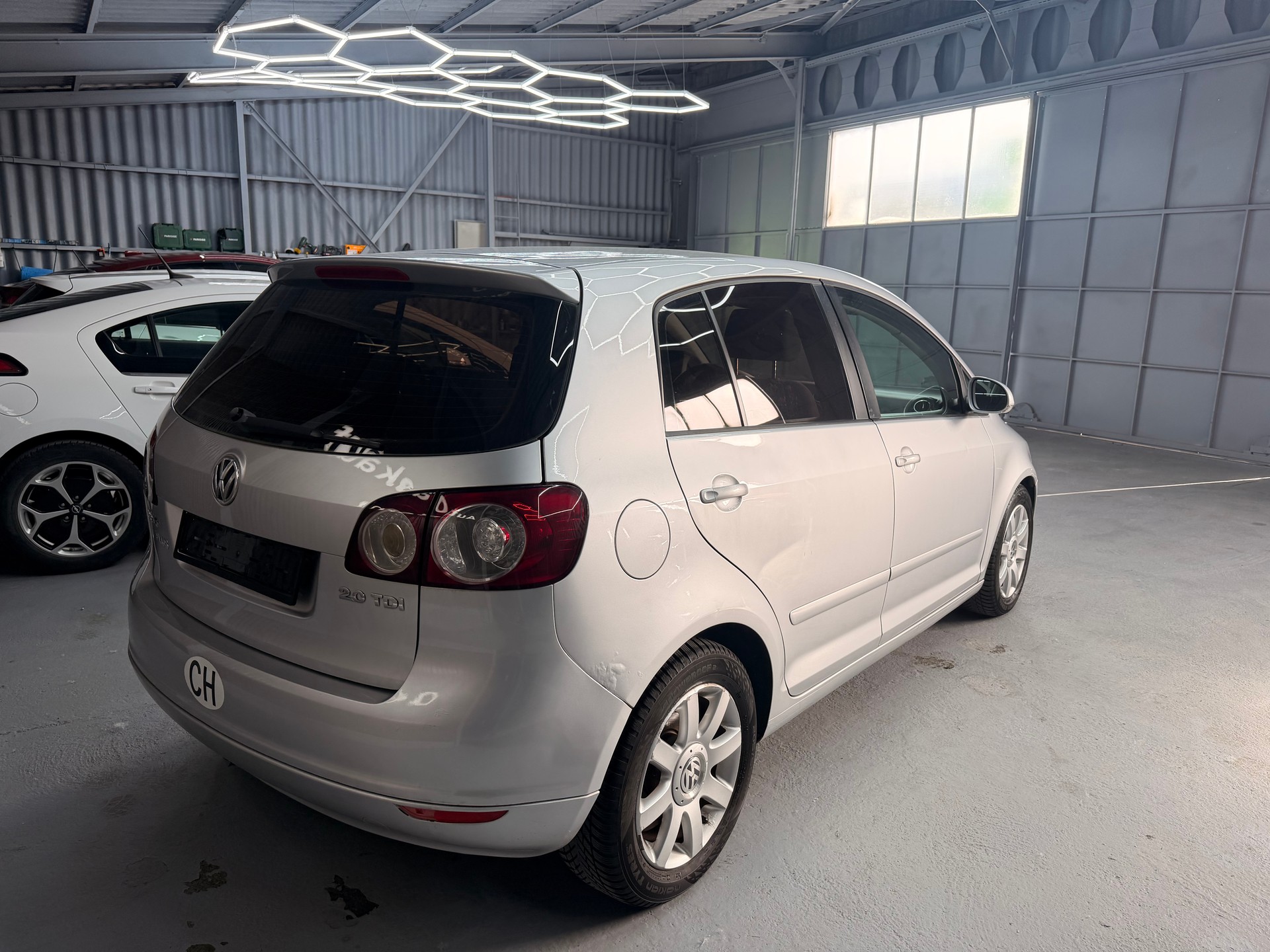 VW Golf Plus 2.0 TDI Sportline-image-3