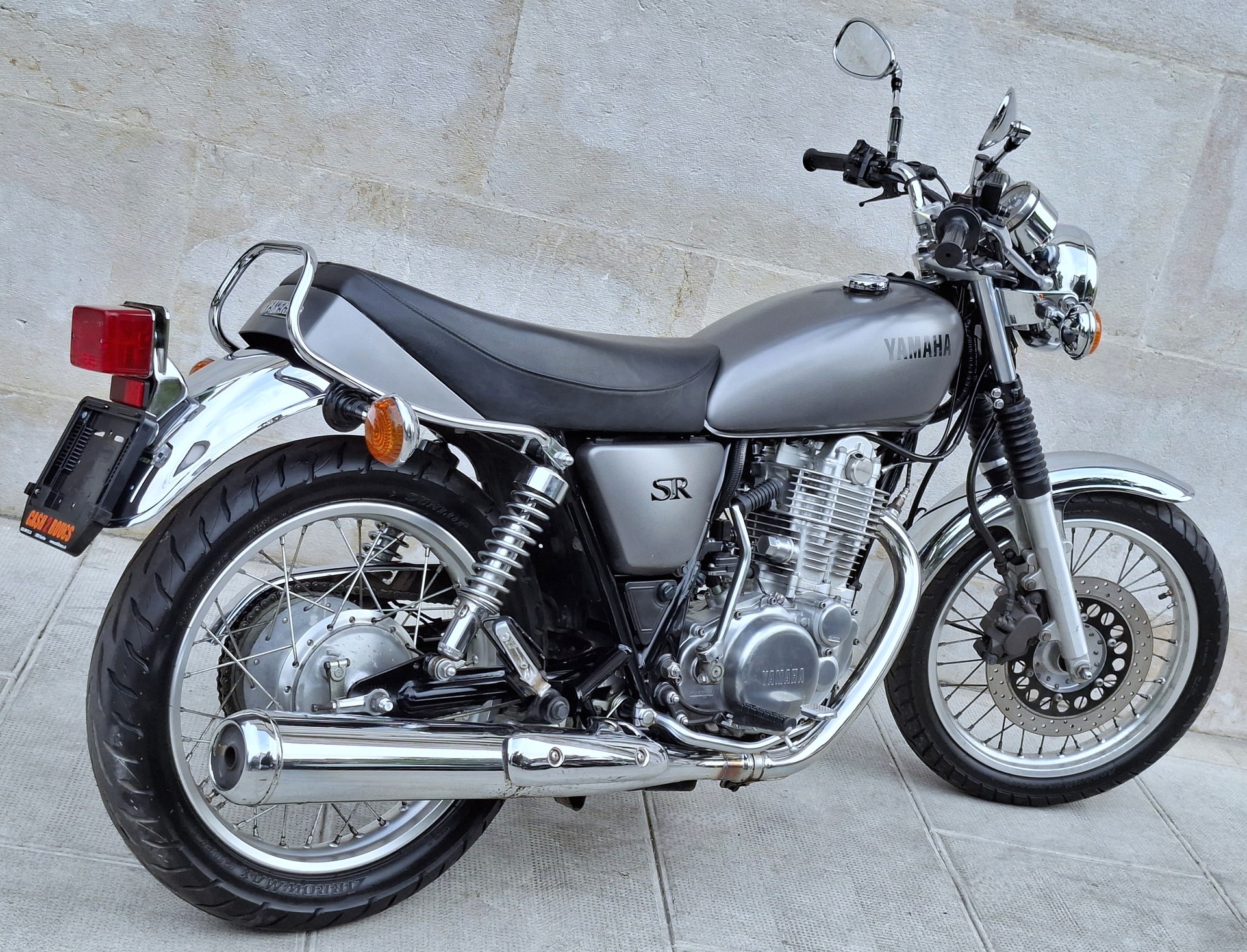YAMAHA SR 400-image-4