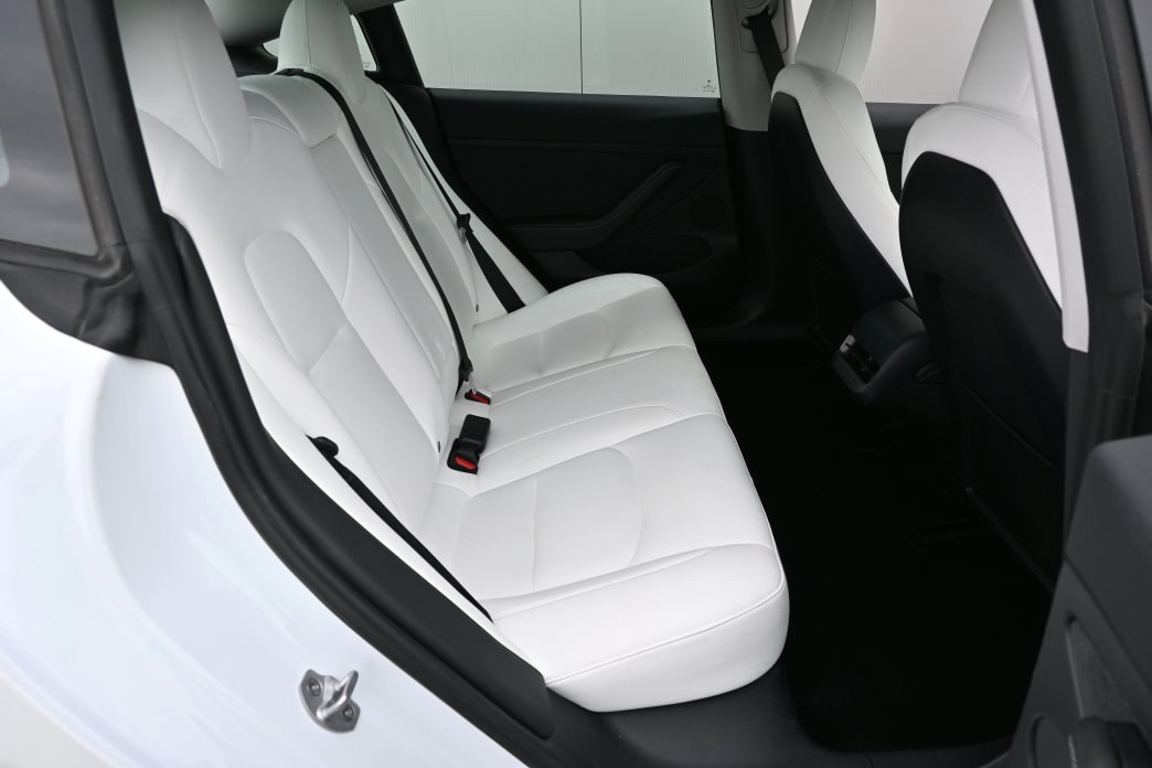 TESLA Model 3 Long Range Dual Motor AWD-image-7