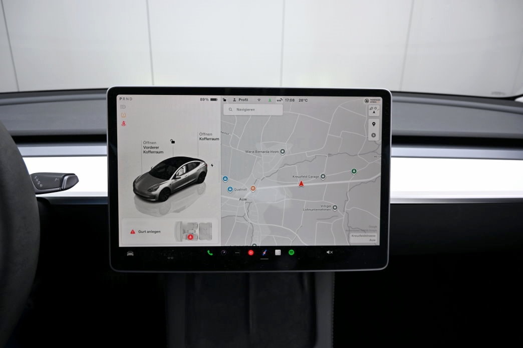 TESLA Model 3 Long Range Dual Motor AWD-image-11