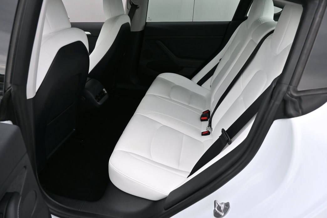 TESLA Model 3 Long Range Dual Motor AWD-image-8