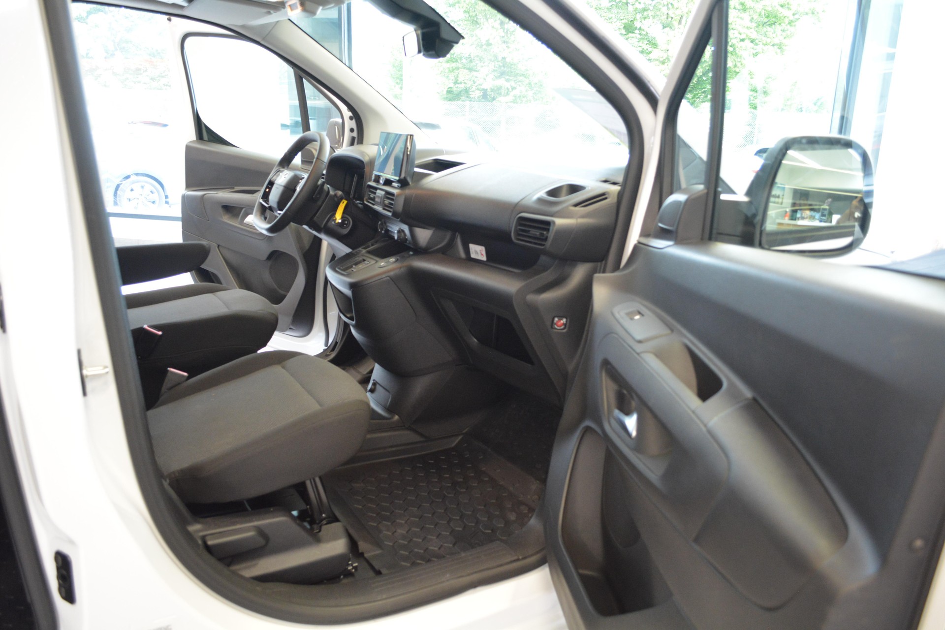 OPEL Combo Cargo Crew 2.4 t XL 1.5 D S/S-image-12
