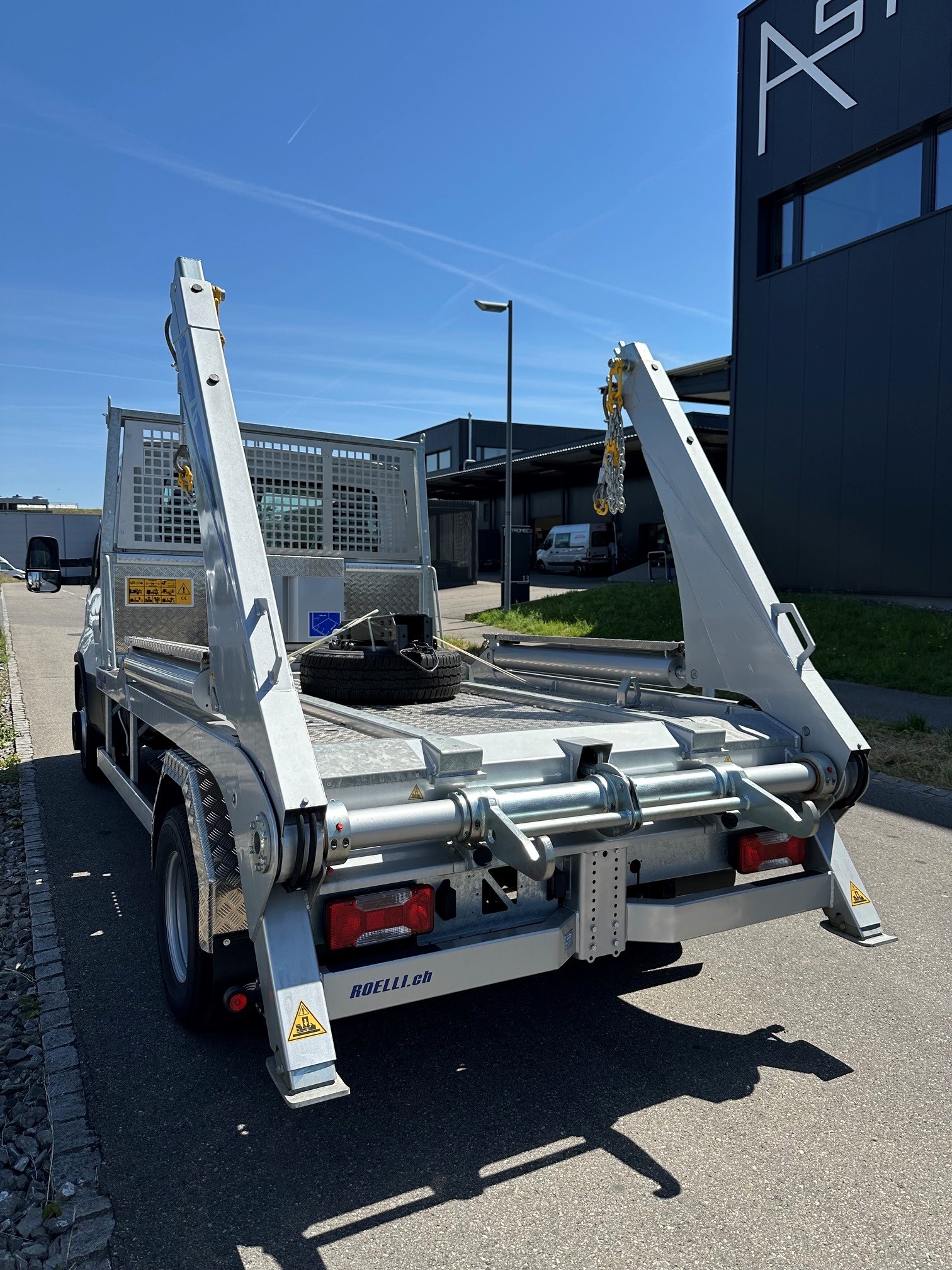 IVECO 70C18H-image-2