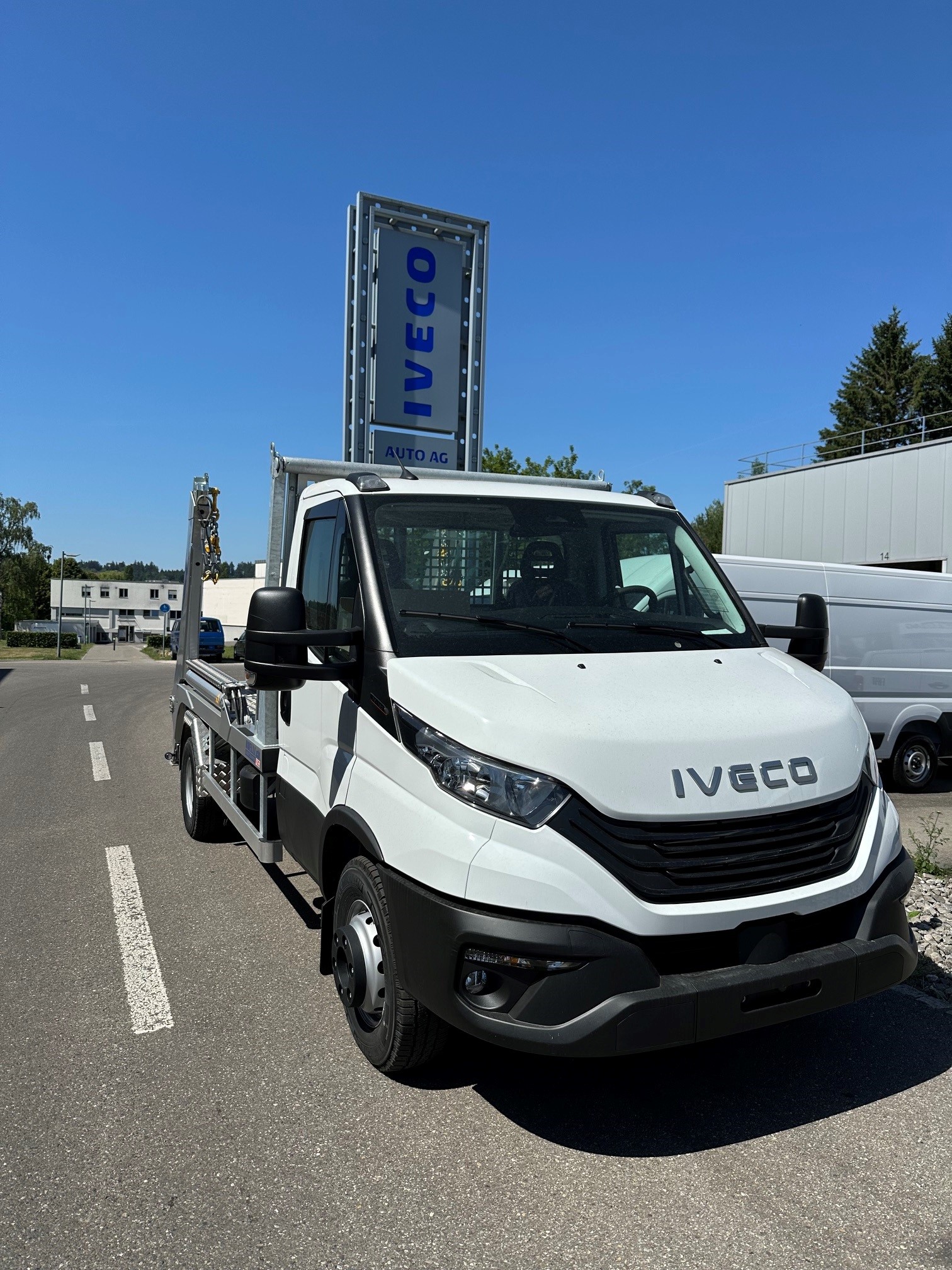 IVECO 70C18H-image-1