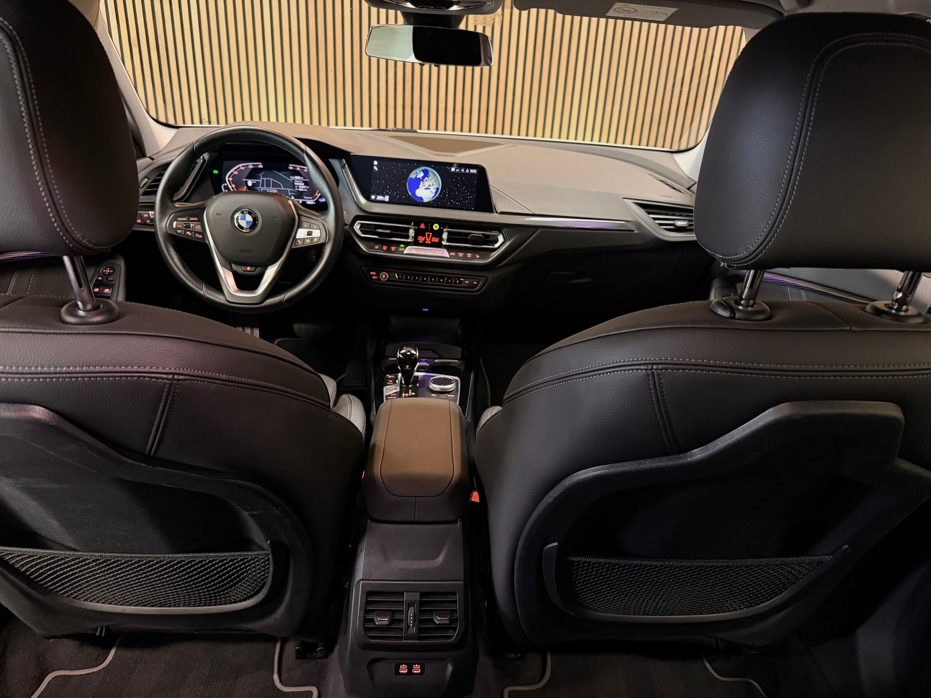 BMW 118i Sport Line Steptronic | Frisch ab MFK | Ab Service | Garantie-image-17