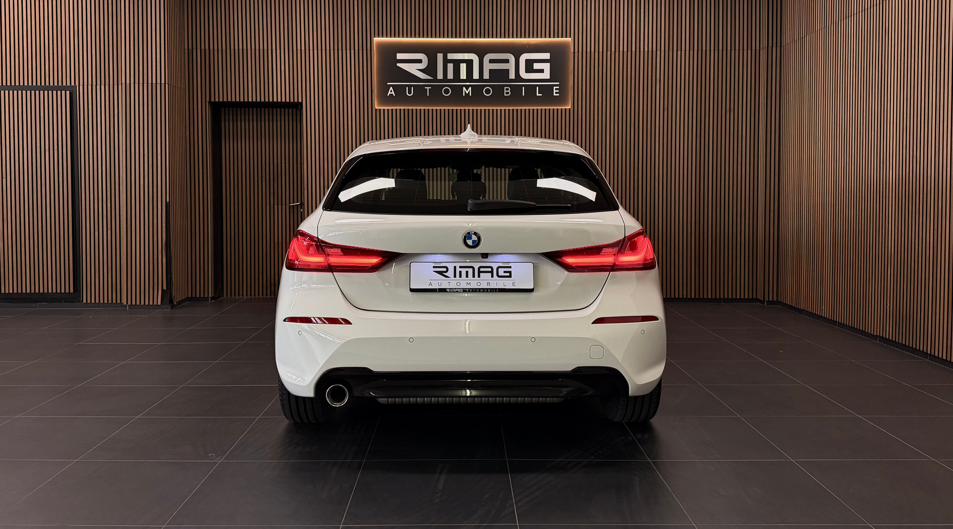 BMW 118i Sport Line Steptronic | Frisch ab MFK | Ab Service | Garantie-image-7
