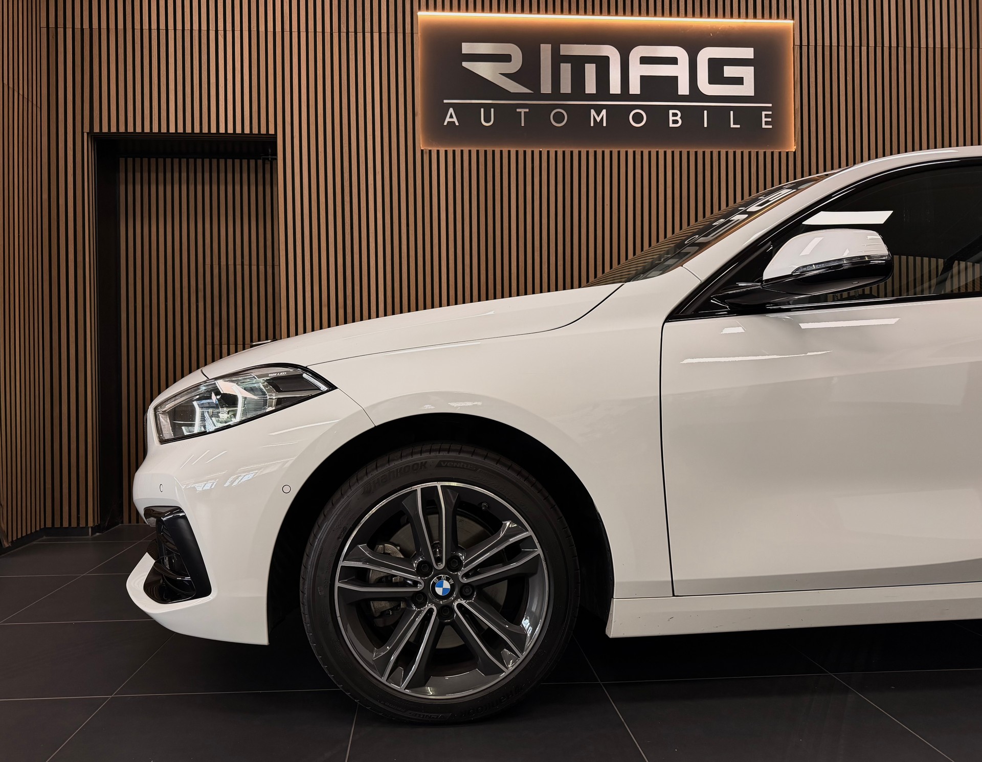 BMW 118i Sport Line Steptronic | Frisch ab MFK | Ab Service | Garantie-image-5