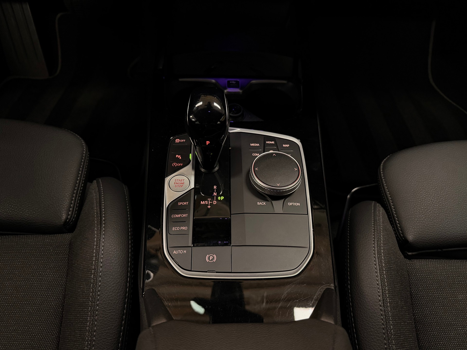 BMW 118i Sport Line Steptronic | Frisch ab MFK | Ab Service | Garantie-image-25