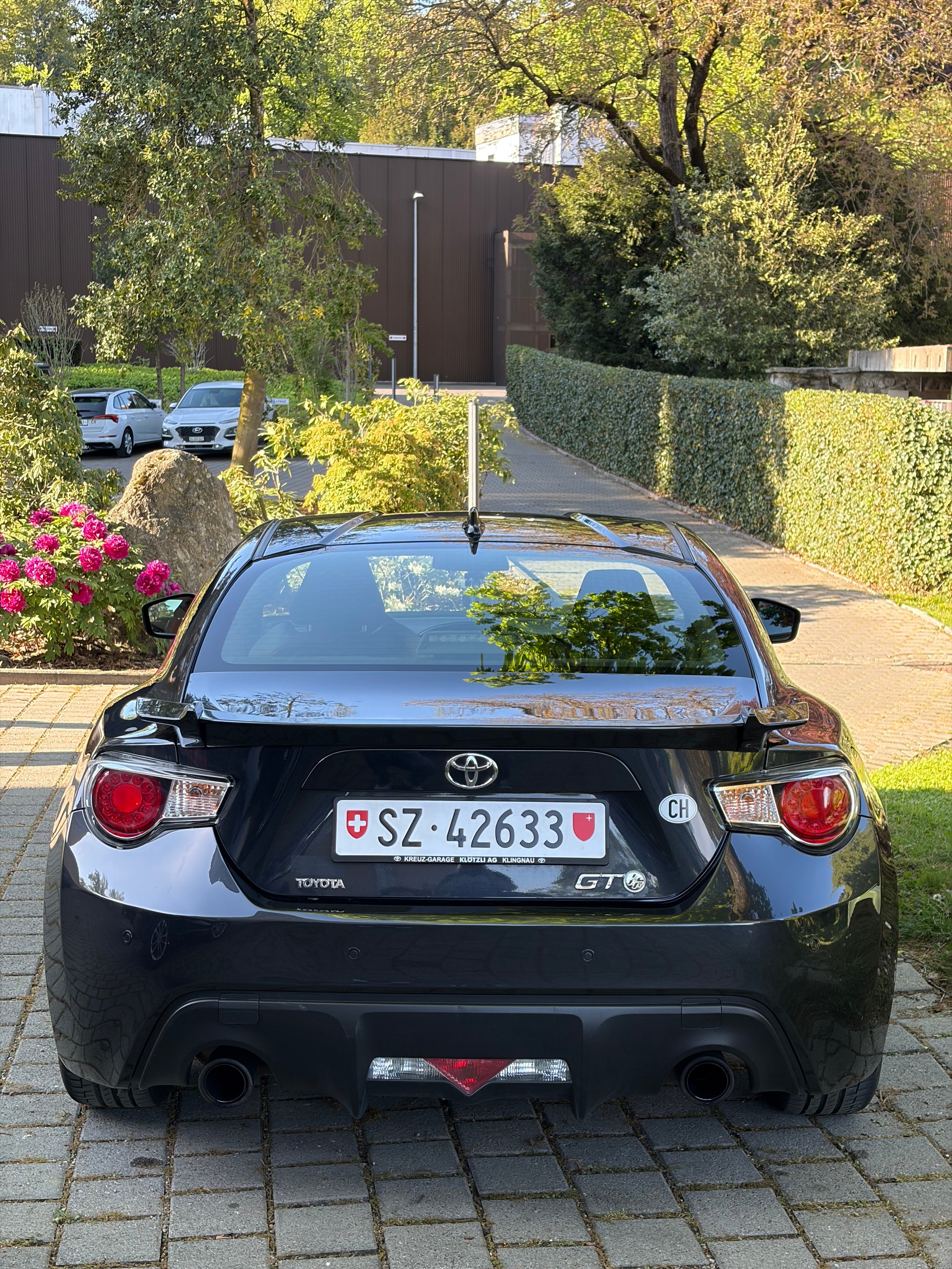 TOYOTA GT 86-image-3