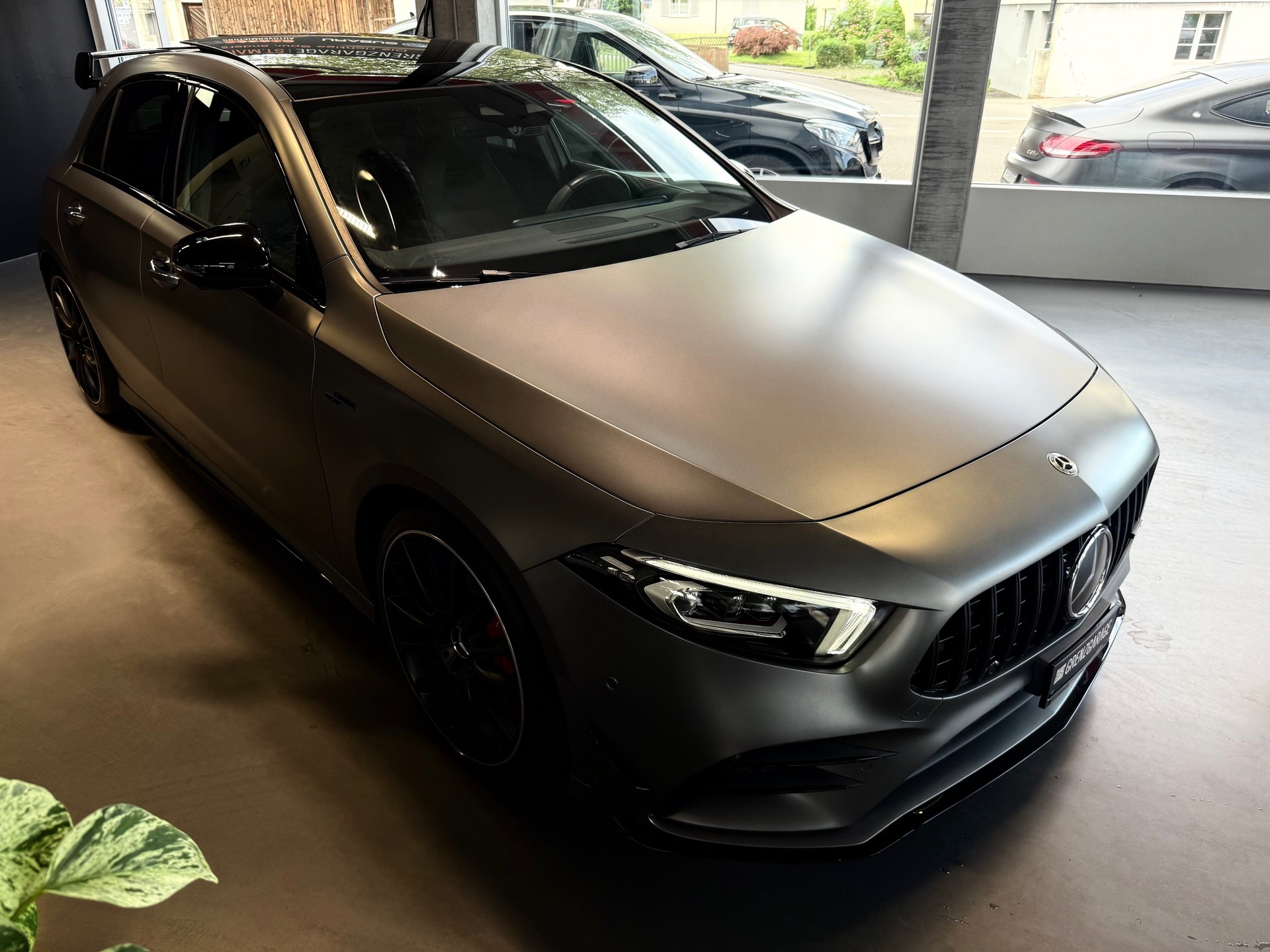 MERCEDES-BENZ A 35 AMG 4Matic Speedshift-image-1