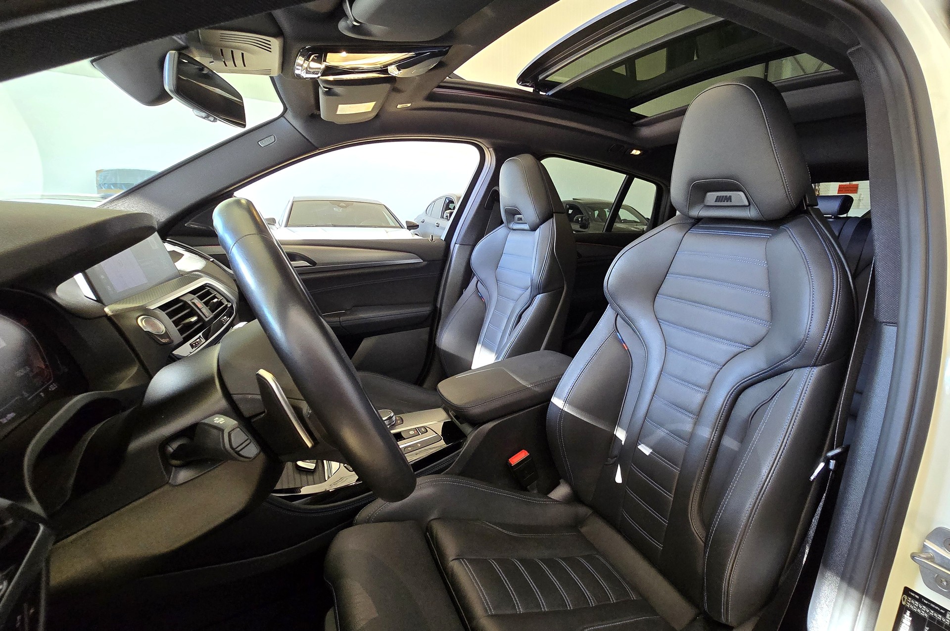 BMW X4 xDrive 30d M Sport Steptronic-image-13