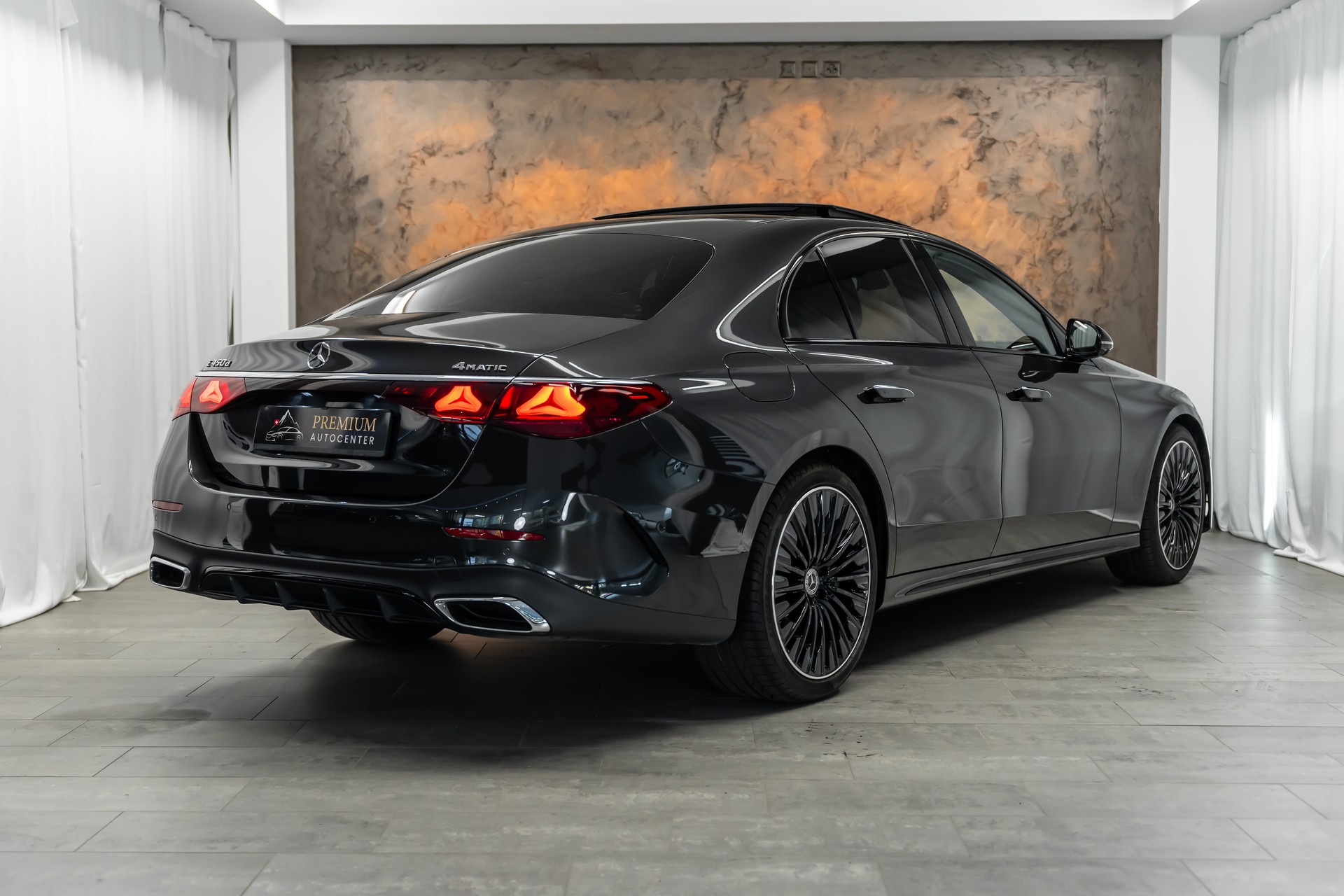 MERCEDES-BENZ E 450 d 4Matic 9G-Tronic AMG Line *Hyper-Screen*Digital-Light*Panorama*-image-5