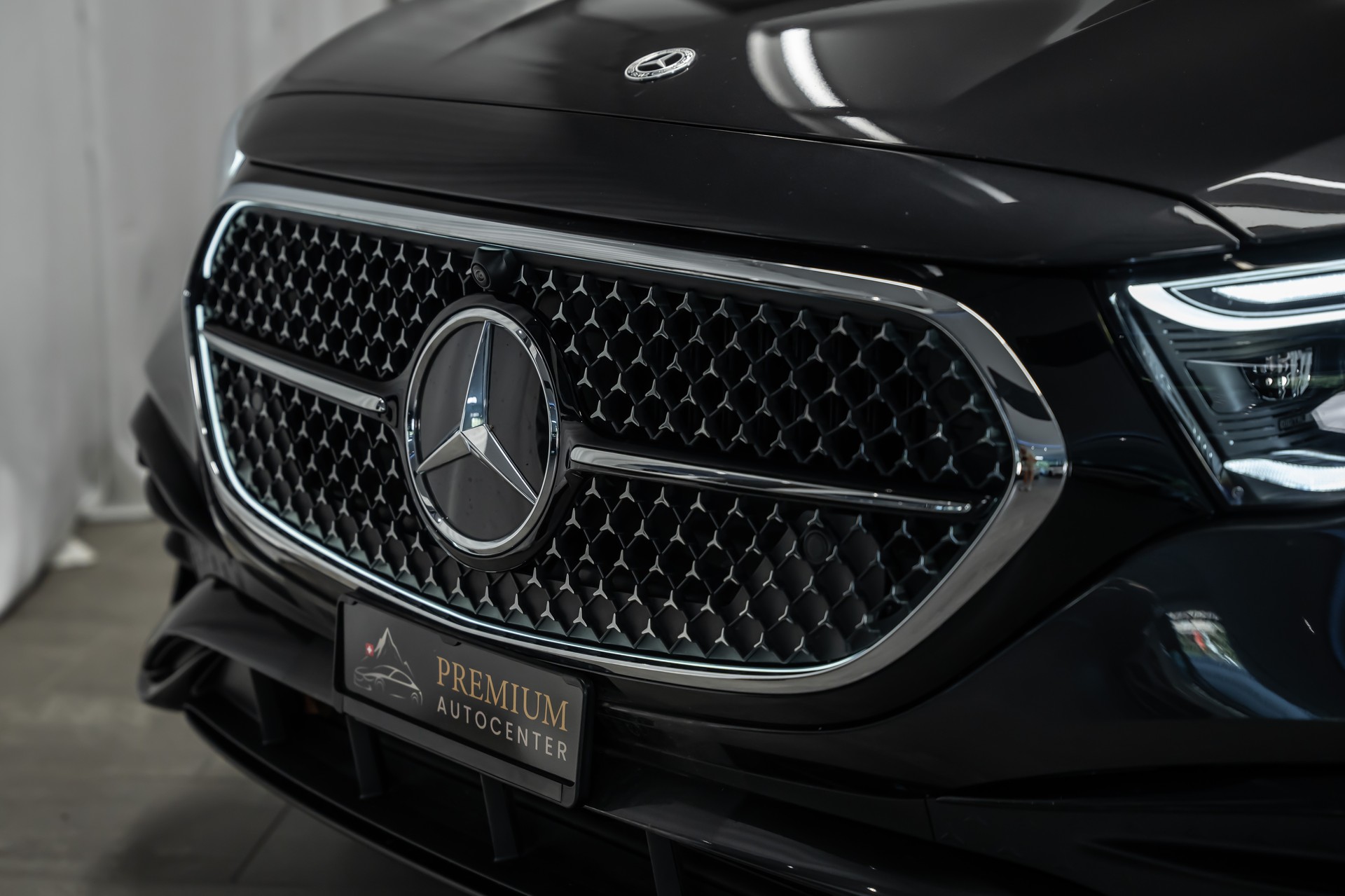 MERCEDES-BENZ E 450 d 4Matic 9G-Tronic AMG Line *Hyper-Screen*Digital-Light*Panorama*-image-9