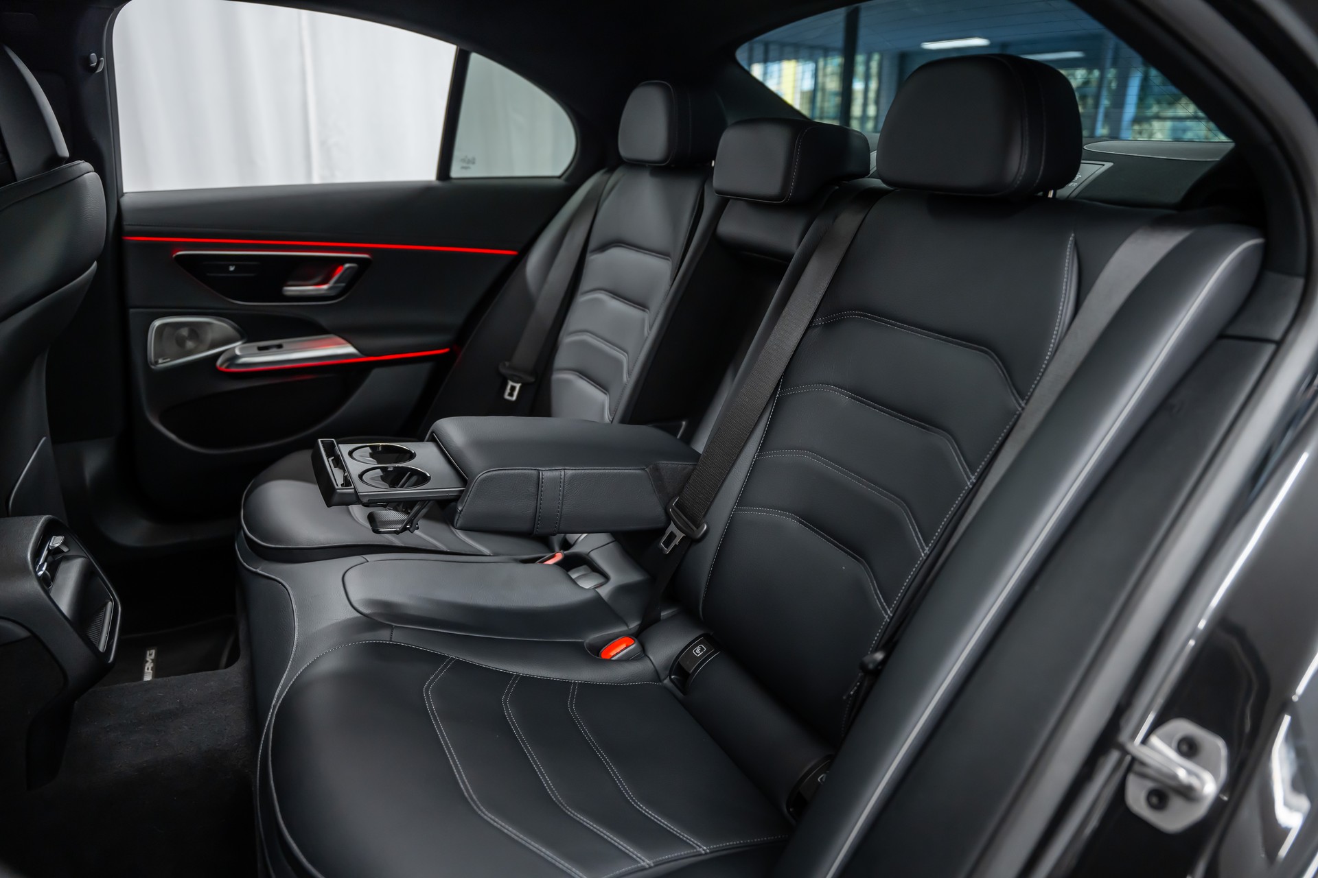 MERCEDES-BENZ E 450 d 4Matic 9G-Tronic AMG Line *Hyper-Screen*Digital-Light*Panorama*-image-15