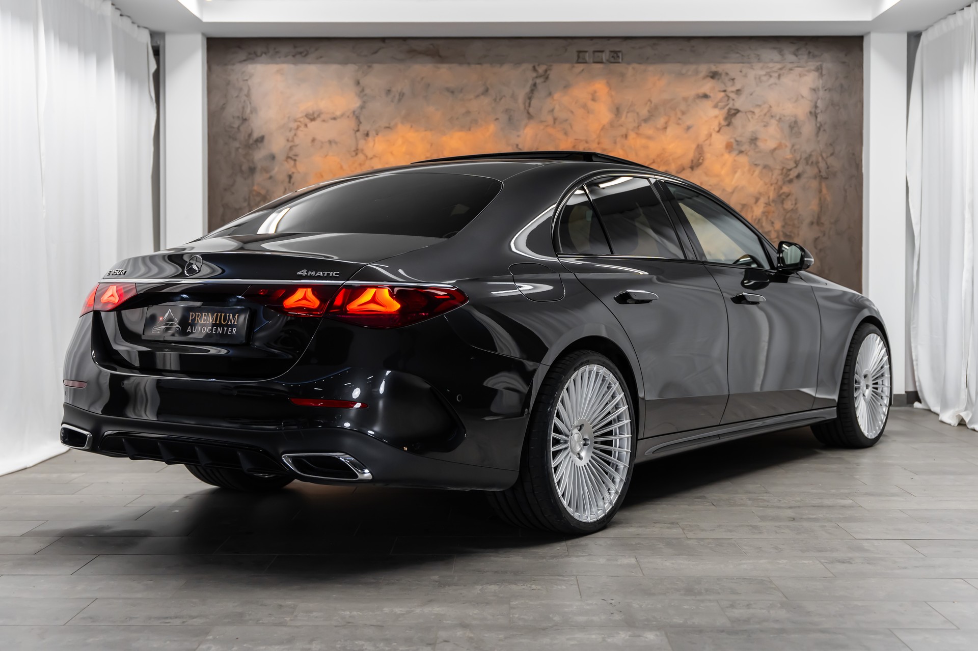 MERCEDES-BENZ E 450 d 4Matic 9G-Tronic AMG Line *Hyper-Screen*Iconic-Glow*Panorama*-image-6