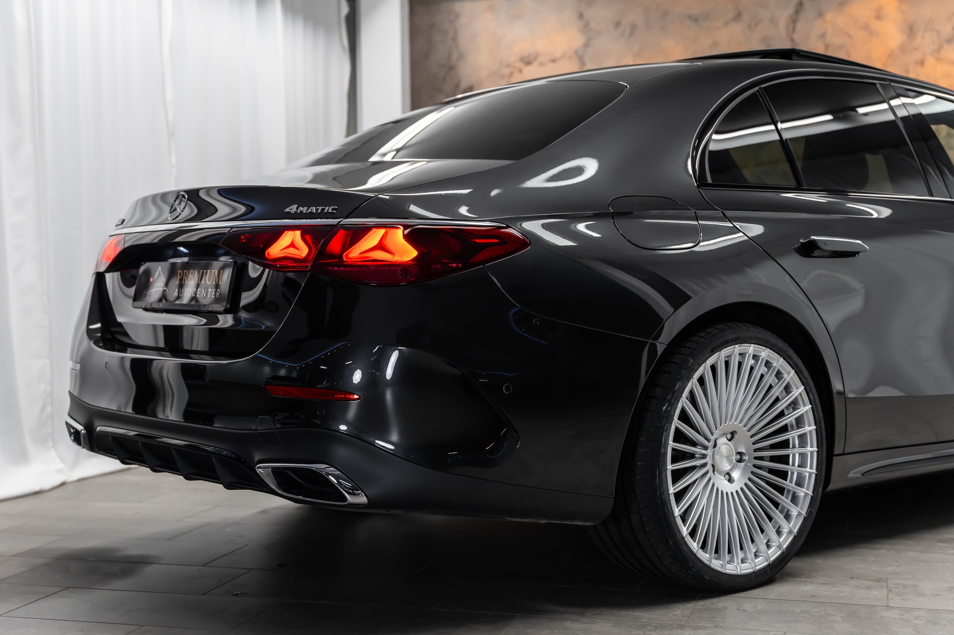 MERCEDES-BENZ E 450 d 4Matic 9G-Tronic AMG Line *Hyper-Screen*Iconic-Glow*Panorama*-image-7