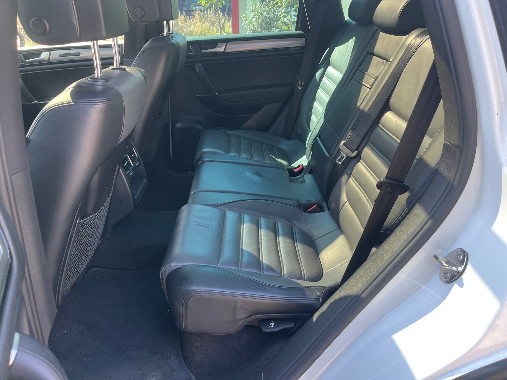 VW Touareg 4.2 TDI Tiptronic-image-6