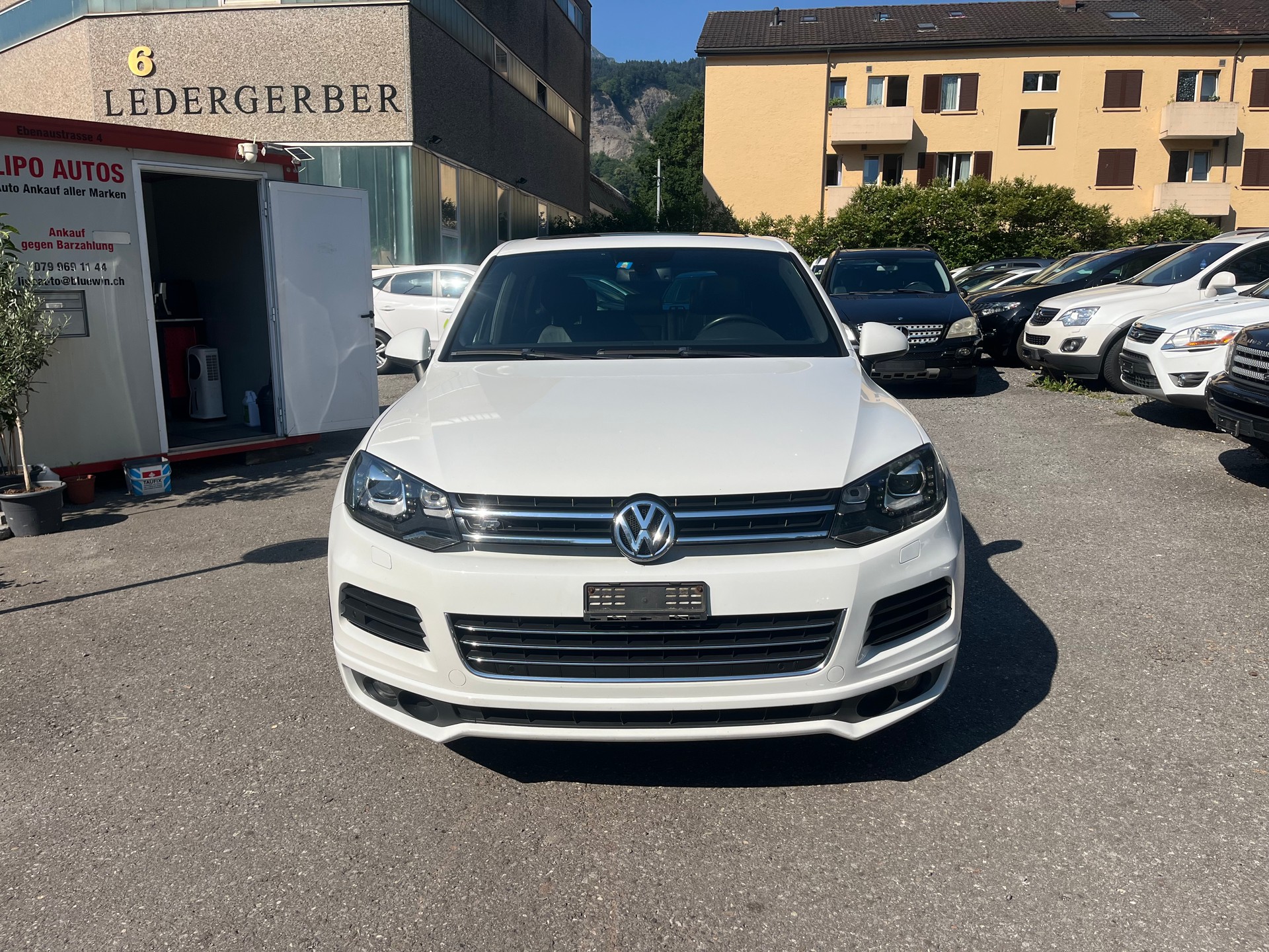 VW Touareg 4.2 TDI Tiptronic-image-0