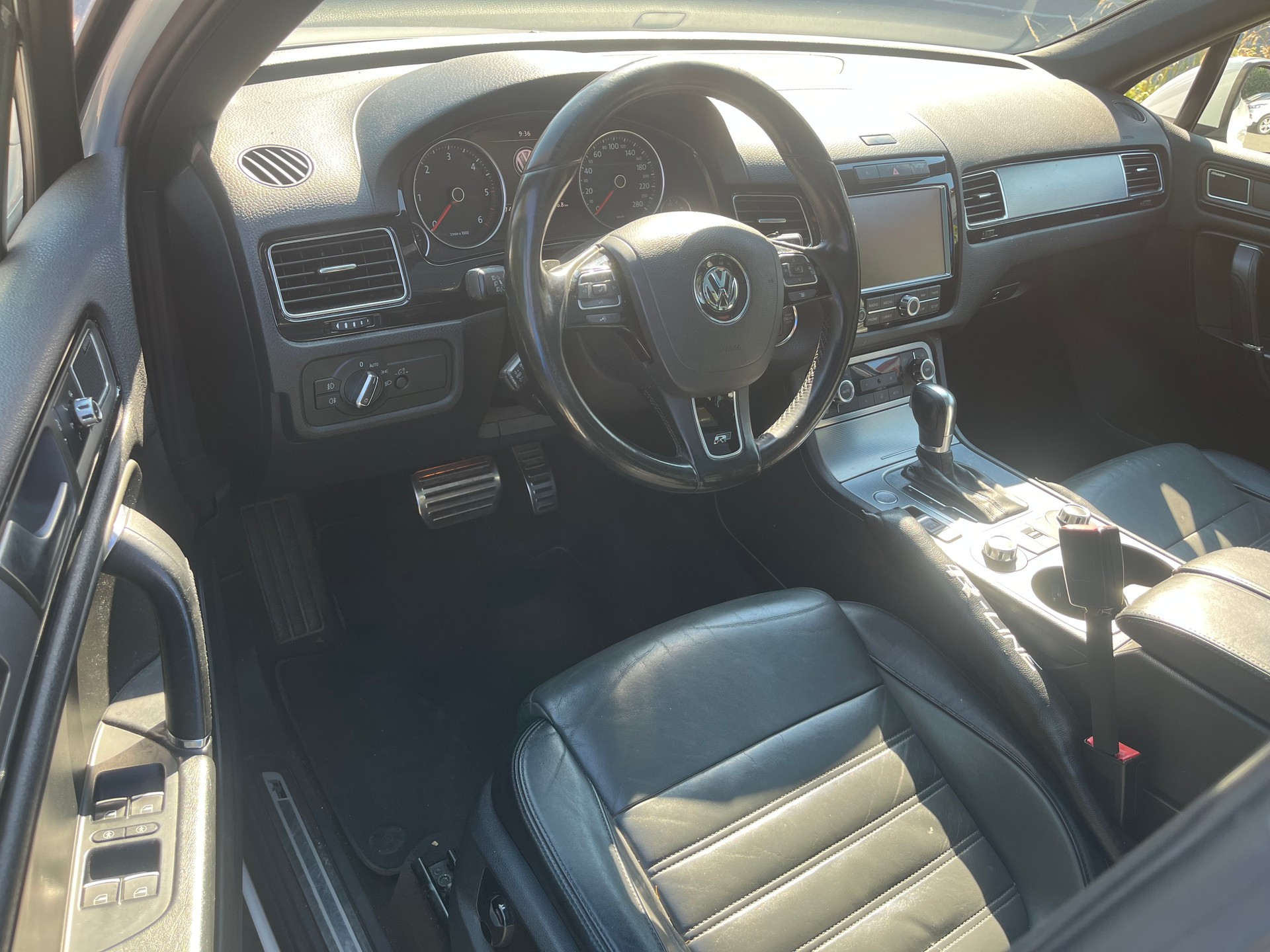 VW Touareg 4.2 TDI Tiptronic-image-8
