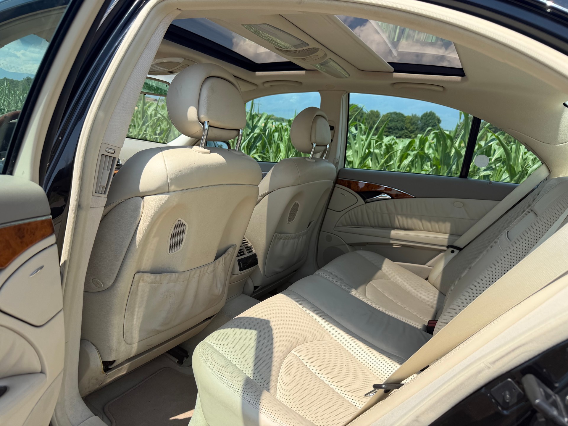 MERCEDES-BENZ E 500 Avantgarde Automatic-image-10