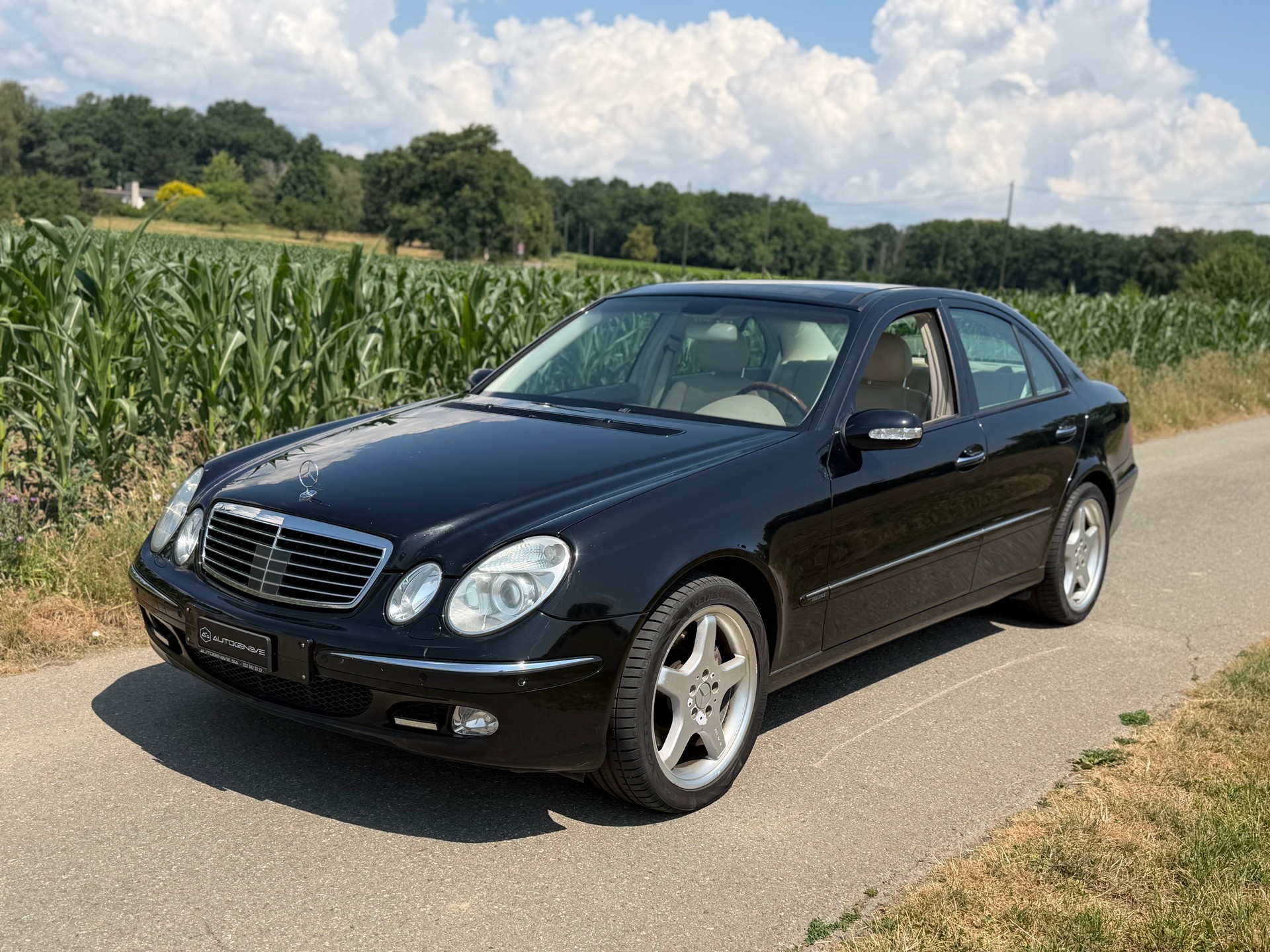 MERCEDES-BENZ E 500 Avantgarde Automatic-image-2