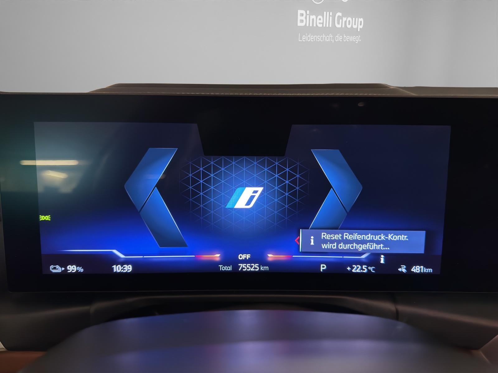 BMW i4 eDrive40-image-17