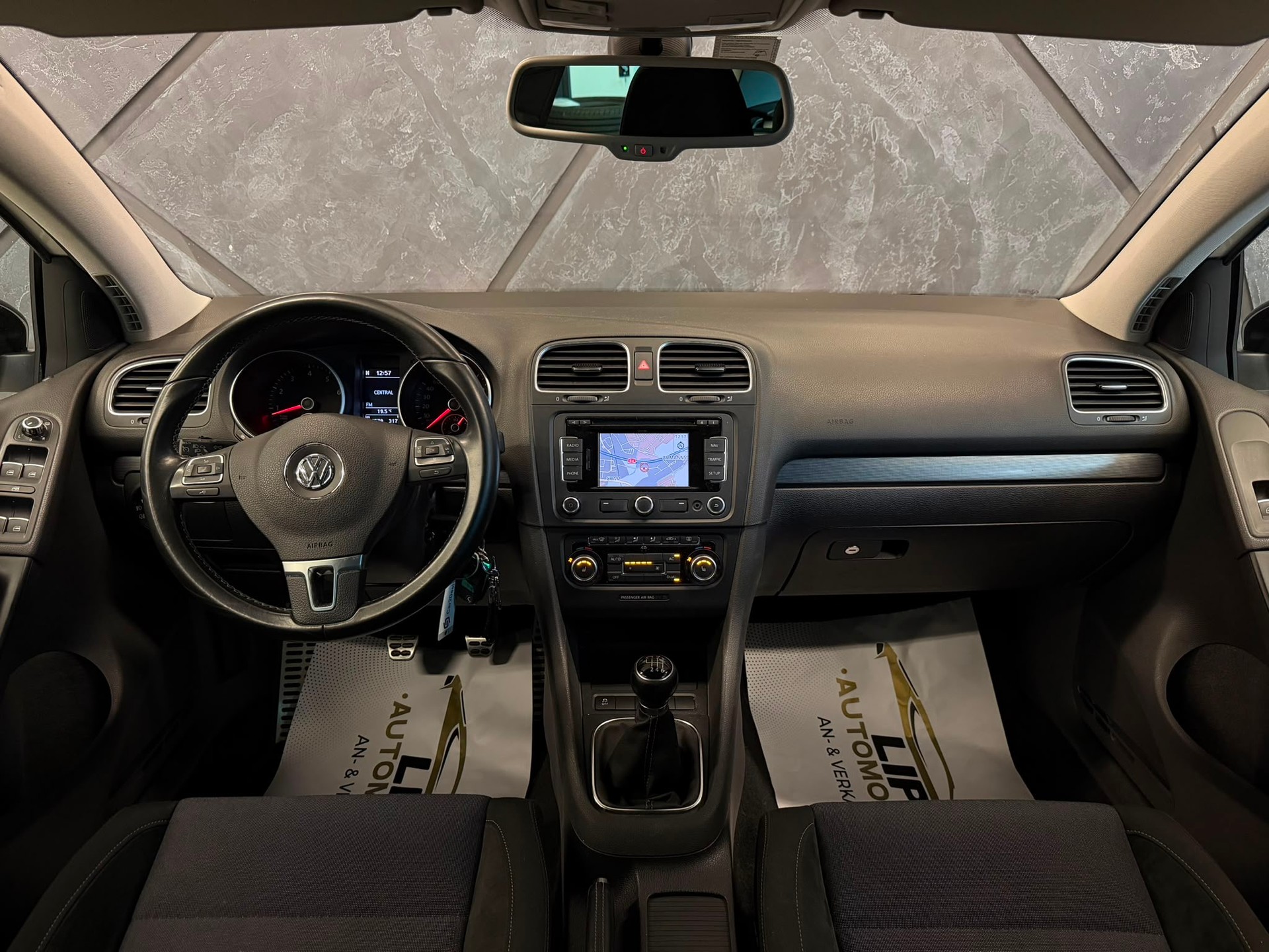 VW Golf 1.4 TSI Style-image-8