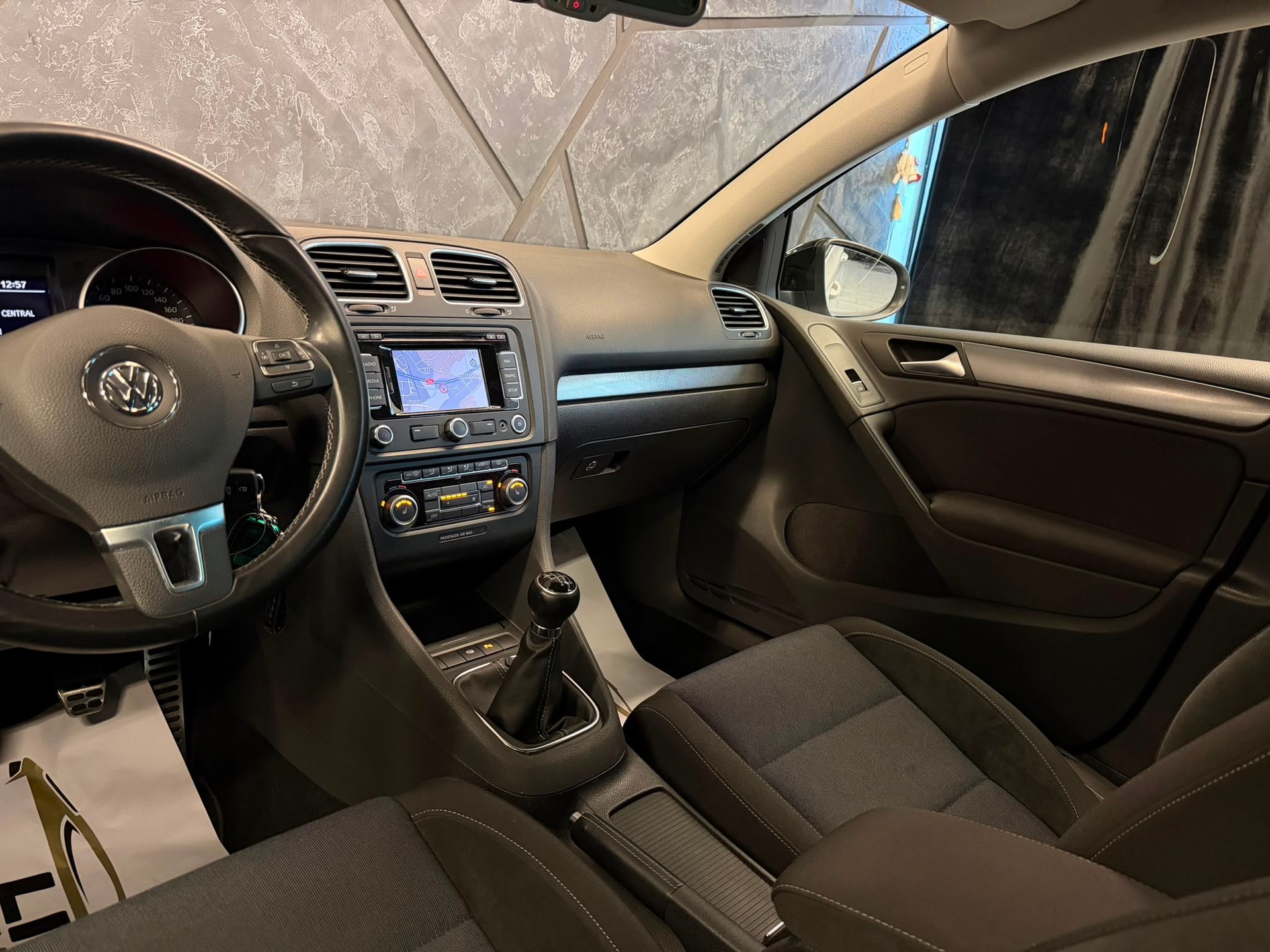 VW Golf 1.4 TSI Style-image-9