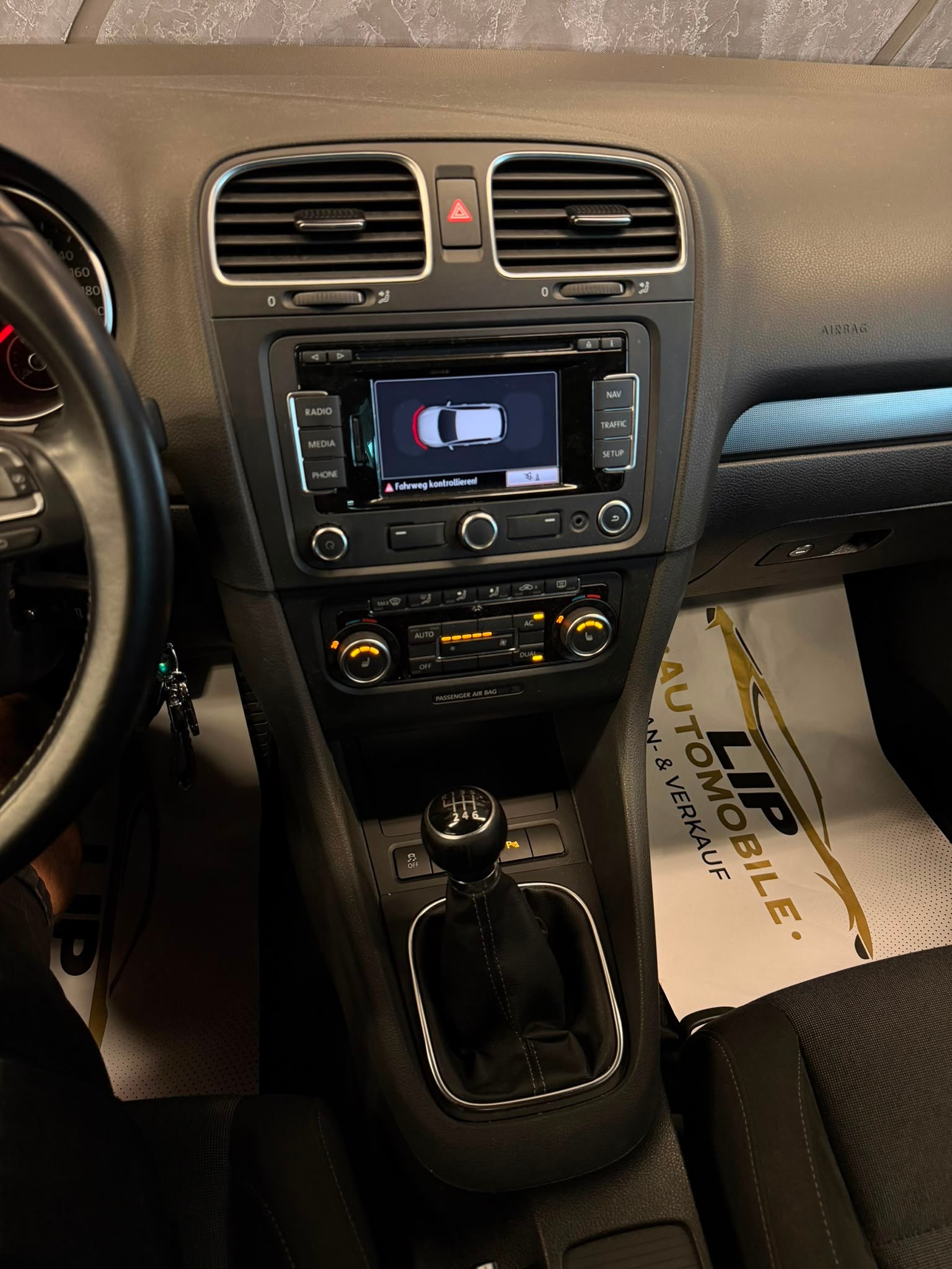 VW Golf 1.4 TSI Style-image-11
