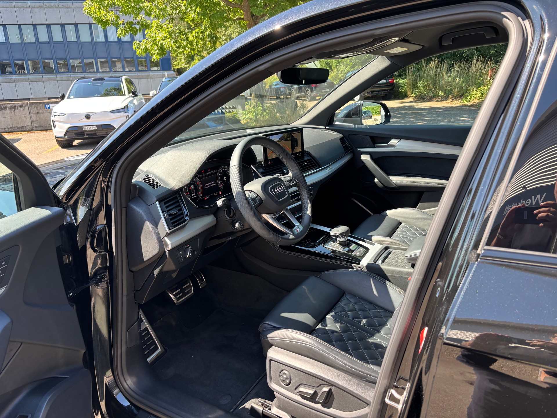 AUDI Q5 2.0 40 TFSI S Line quattro S-Tronic-image-2
