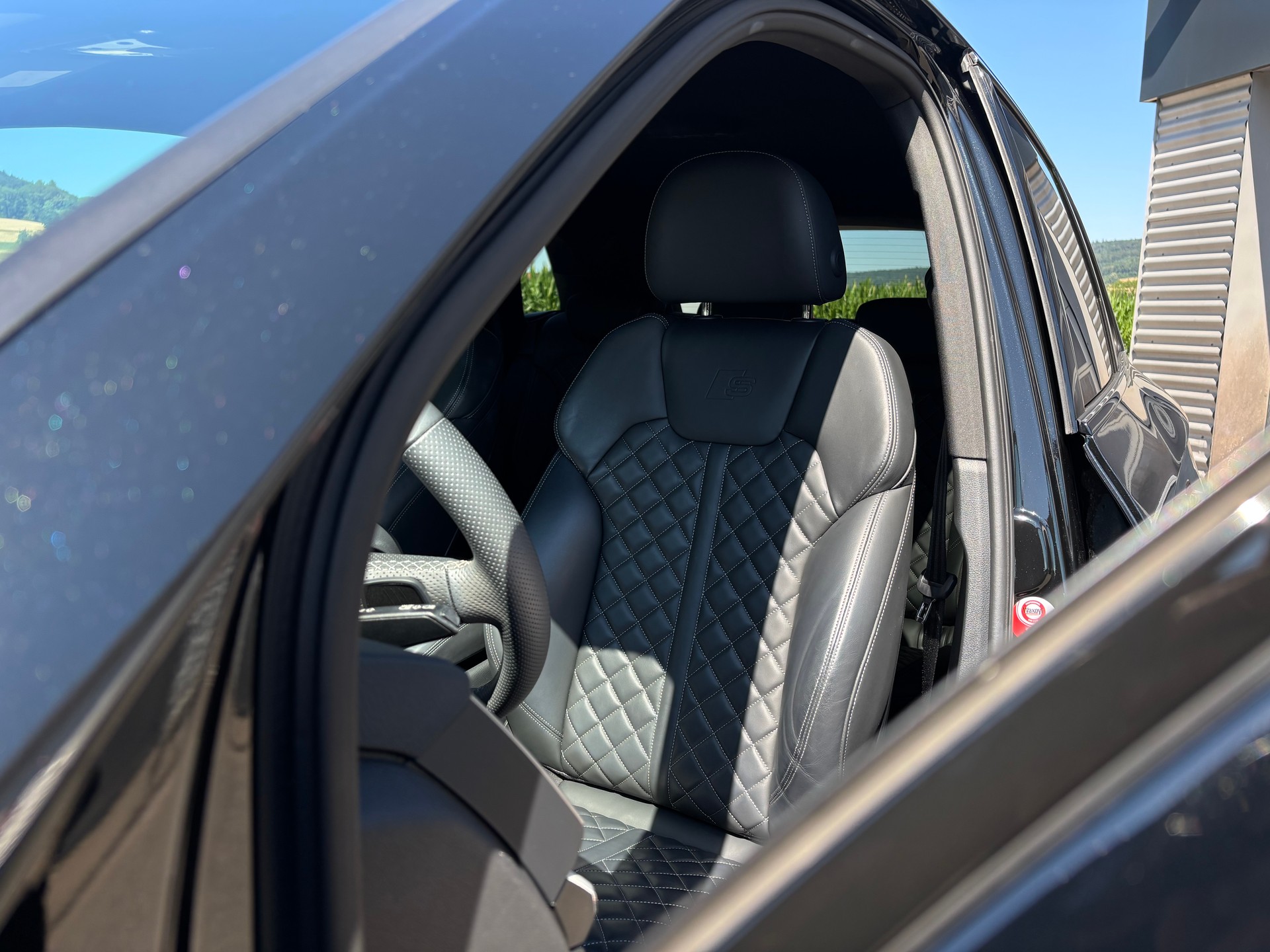 AUDI Q5 2.0 40 TFSI S Line quattro S-Tronic-image-3