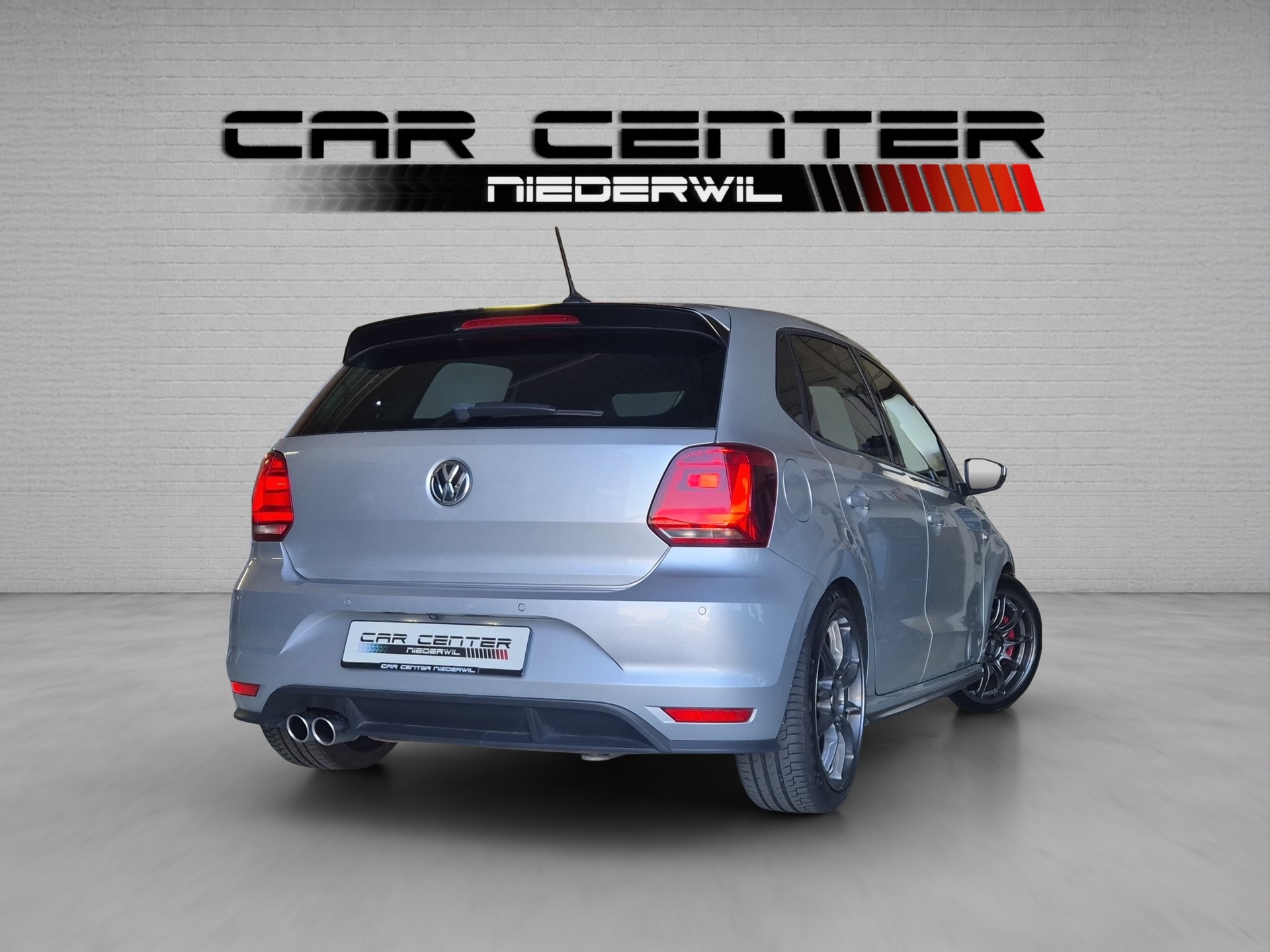 VW Polo 1.8 TSI GTI-image-1