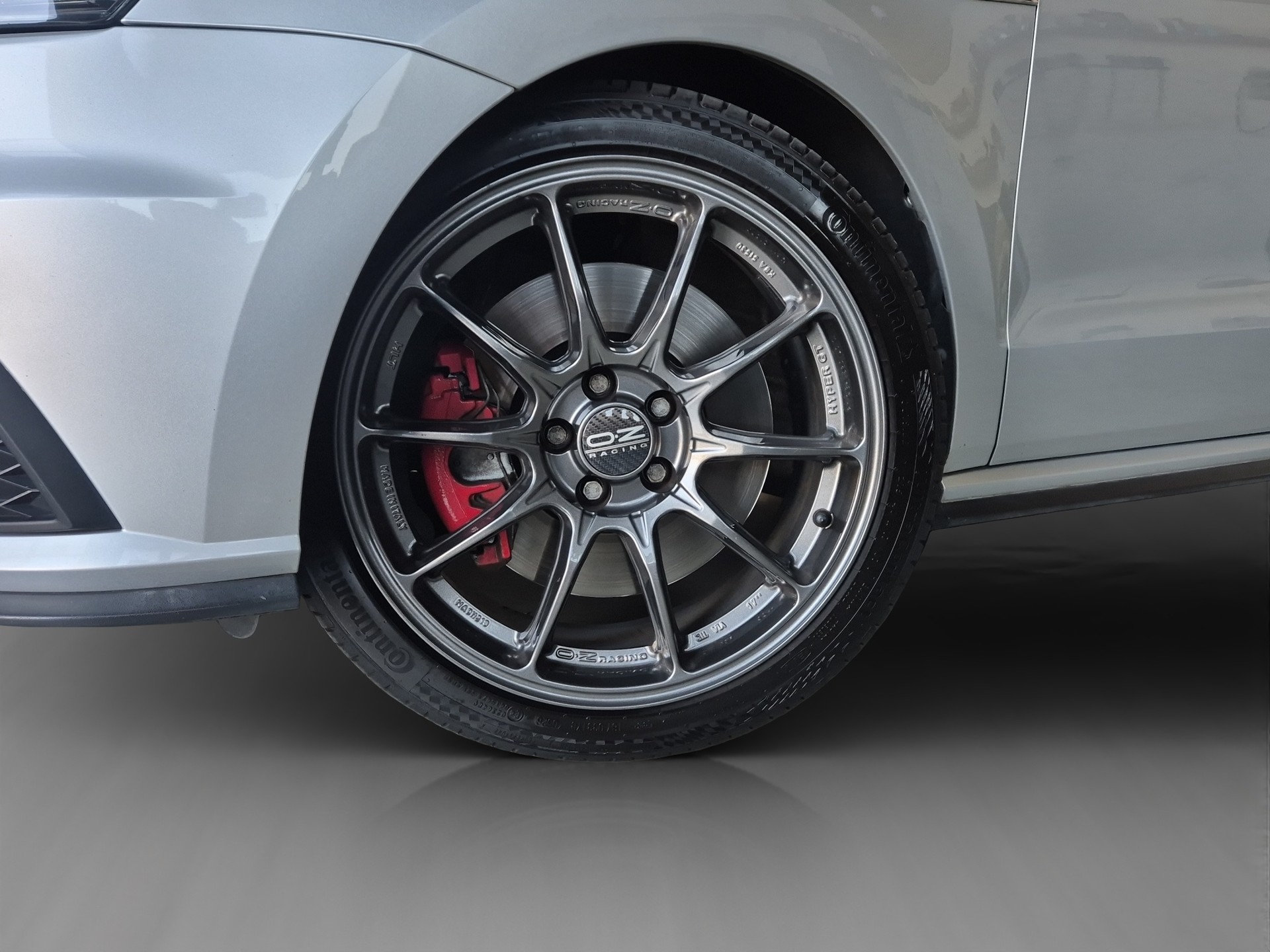 VW Polo 1.8 TSI GTI-image-4