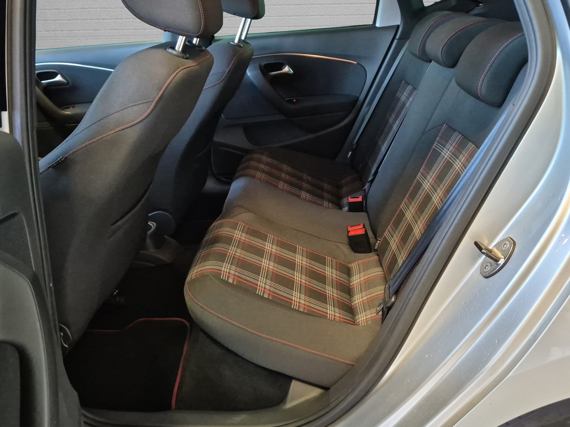 VW Polo 1.8 TSI GTI-image-26