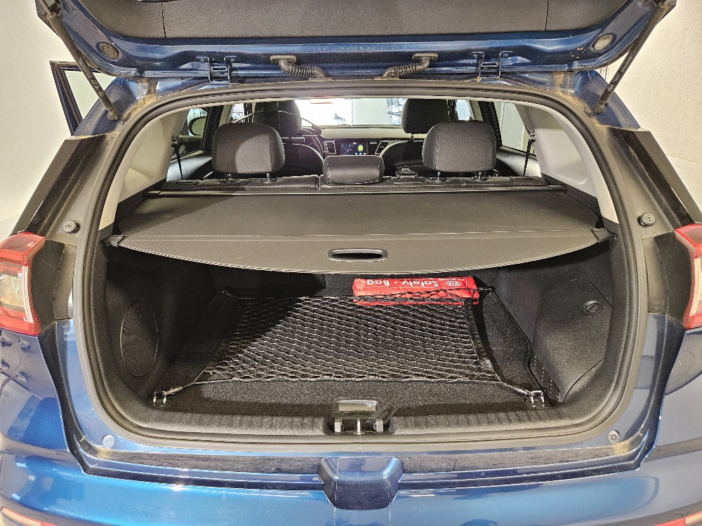 KIA Niro 1.6GDi Hybrid Style DCT-image-15