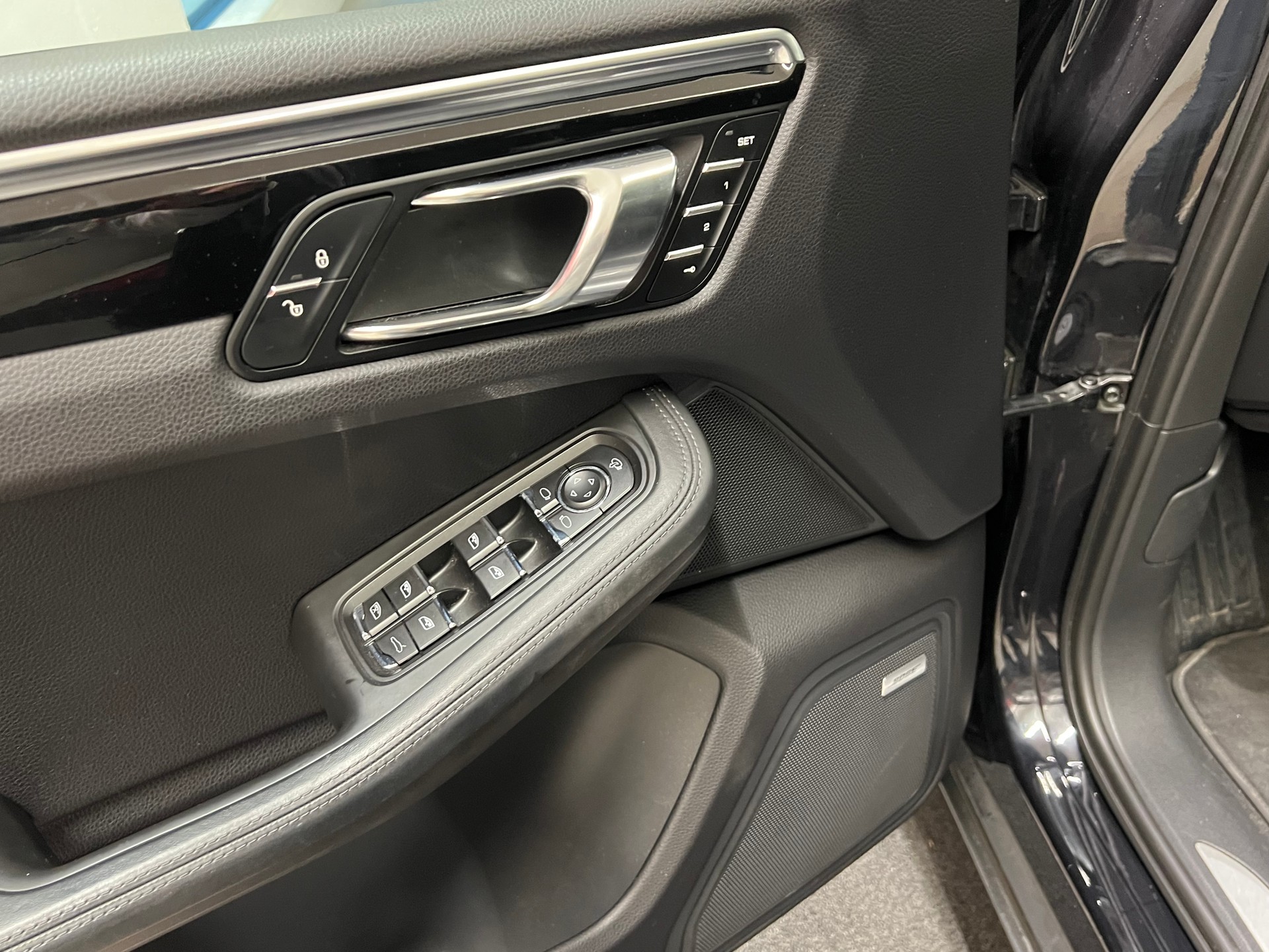 PORSCHE Macan S Diesel PDK-image-12