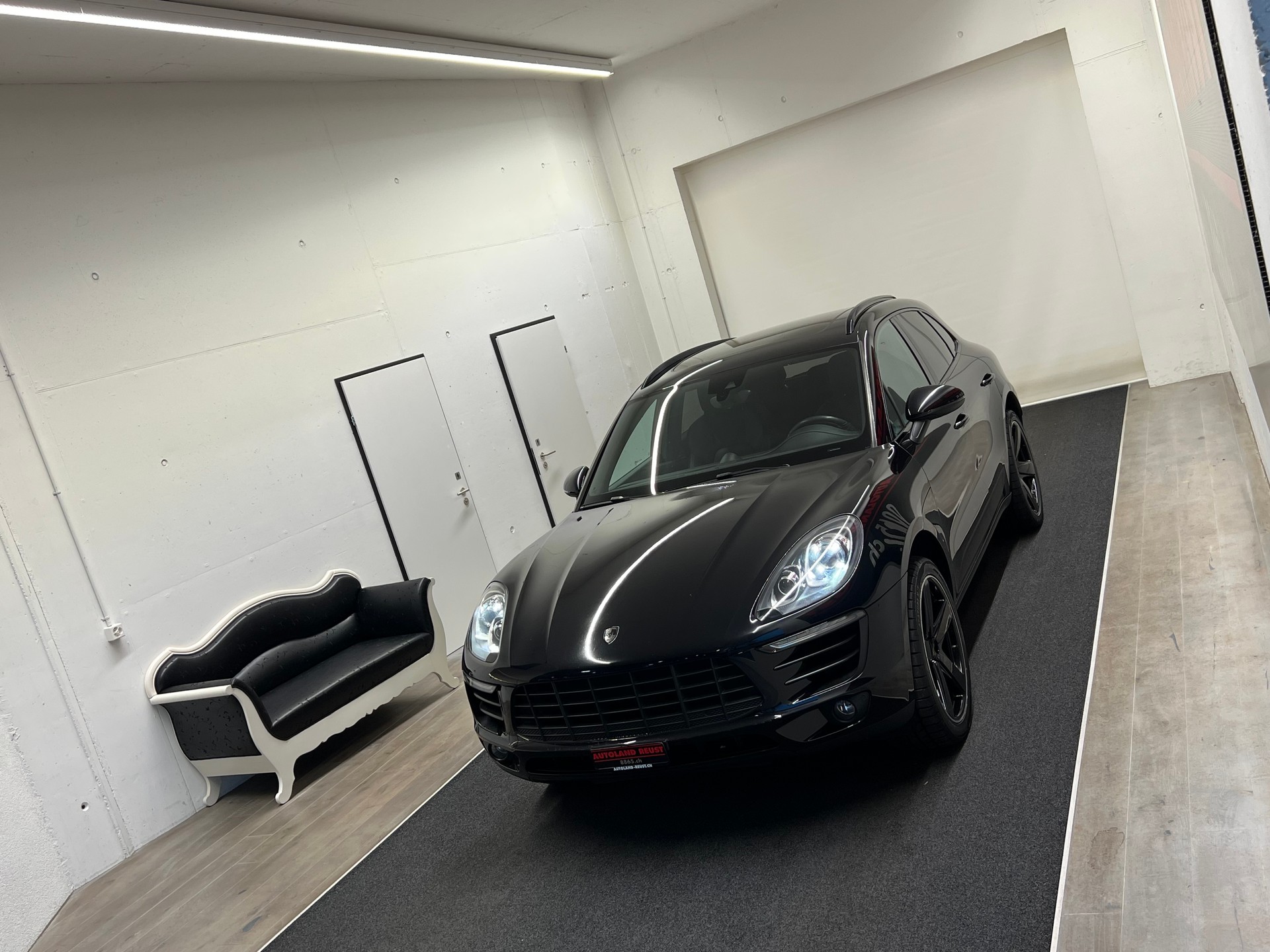 PORSCHE Macan S Diesel PDK-image-3