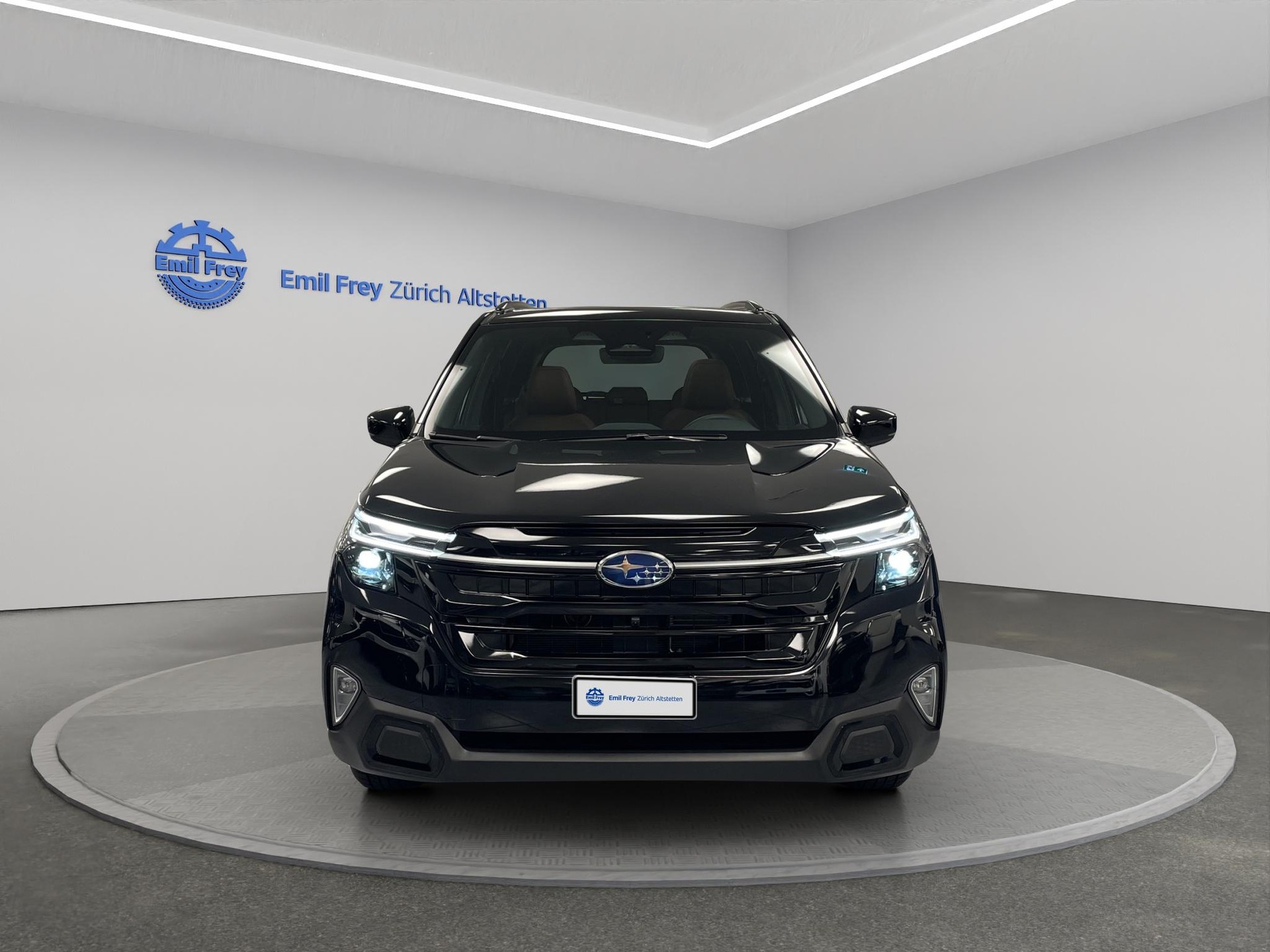 SUBARU Forester Station 2.0i e-Boxer Luxury-image-5