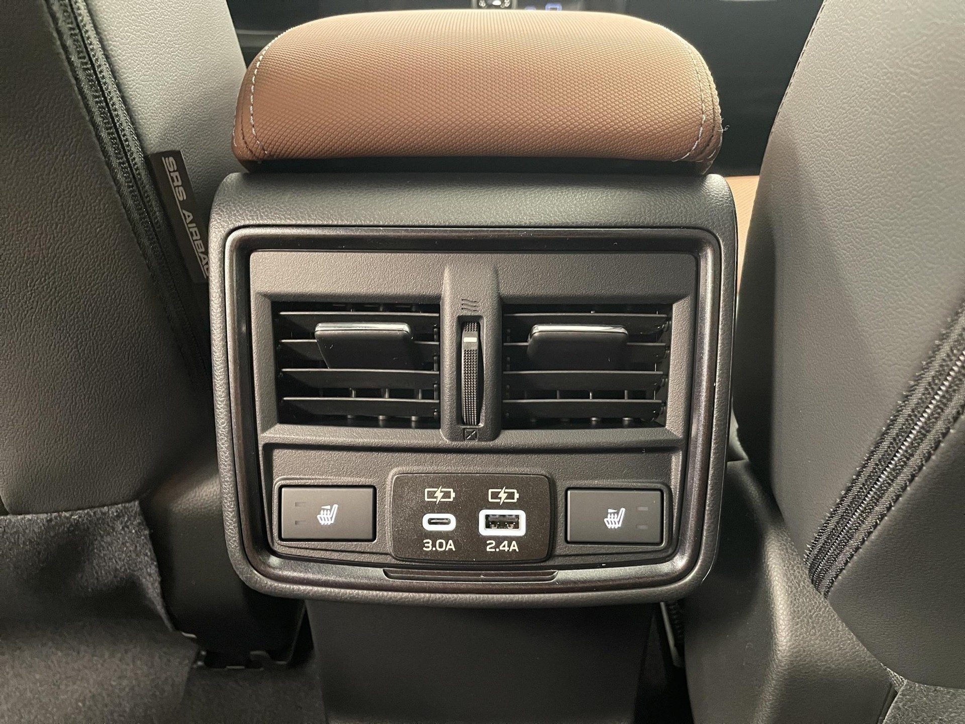 SUBARU Forester Station 2.0i e-Boxer Luxury-image-13