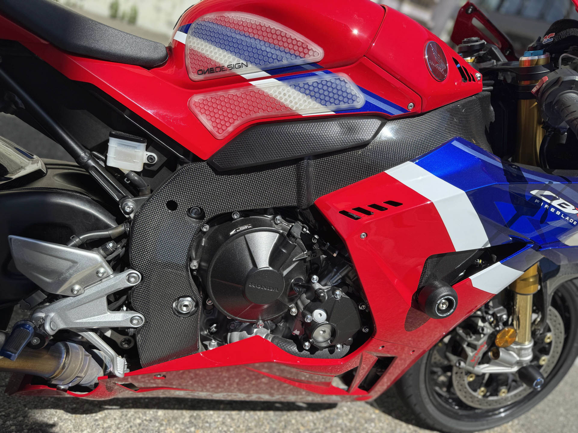 HONDA CBR 1000 RR-R Fireblade SP-image-9
