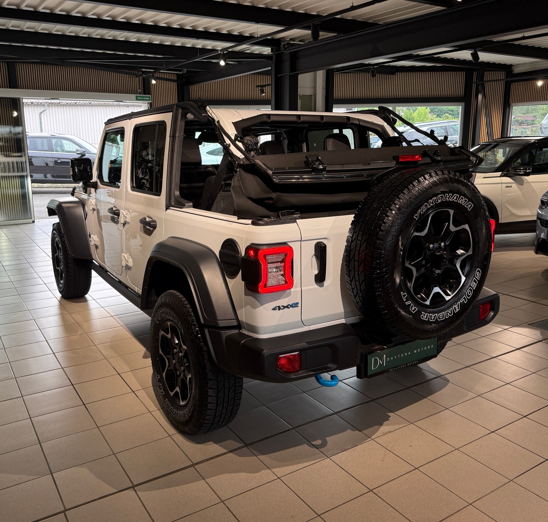 JEEP Wrangler 2.0 PHEV Unlimited Rubicon Automatic Soft Top-image-9
