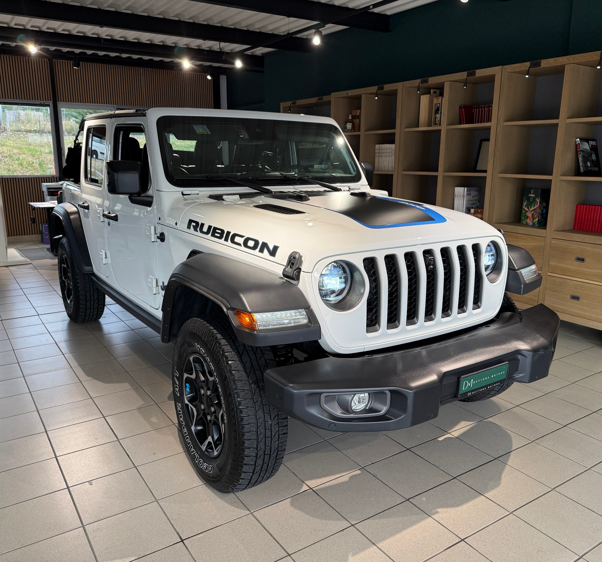 JEEP Wrangler 2.0 PHEV Unlimited Rubicon Automatic Soft Top-image-3