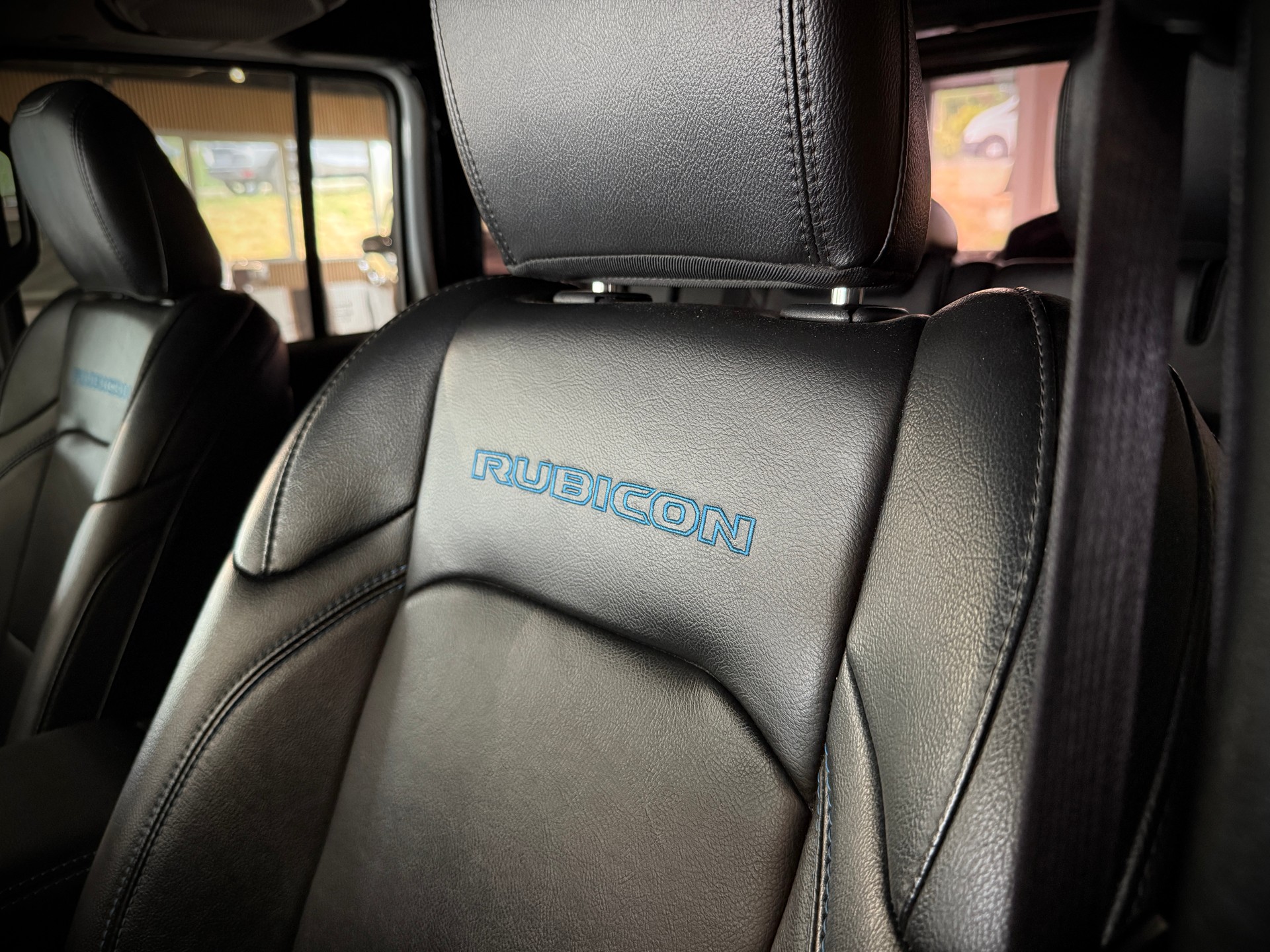 JEEP Wrangler 2.0 PHEV Unlimited Rubicon Automatic Soft Top-image-25