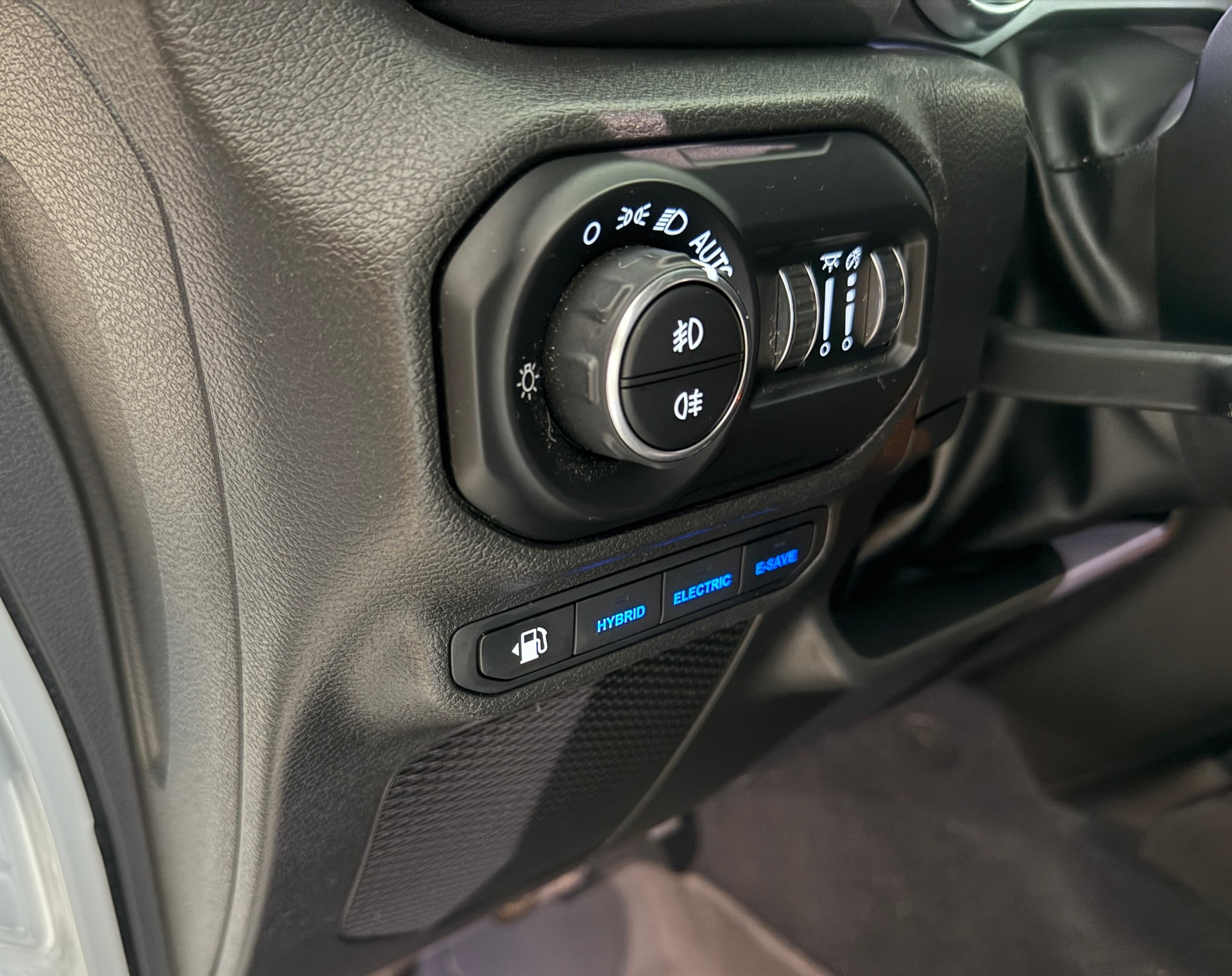 JEEP Wrangler 2.0 PHEV Unlimited Rubicon Automatic Soft Top-image-17