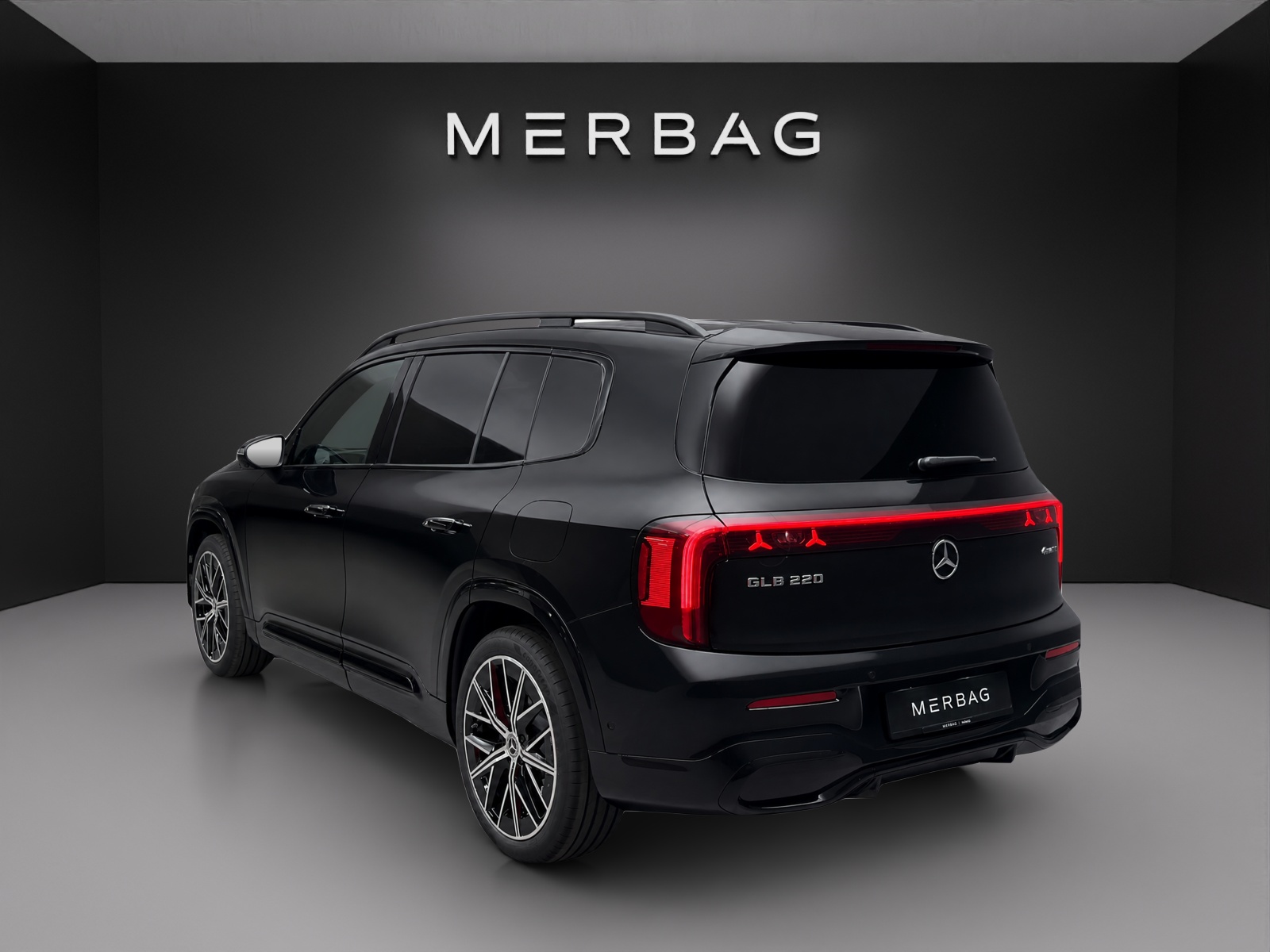 MERCEDES-BENZ GLB 220 4MATIC-image-3