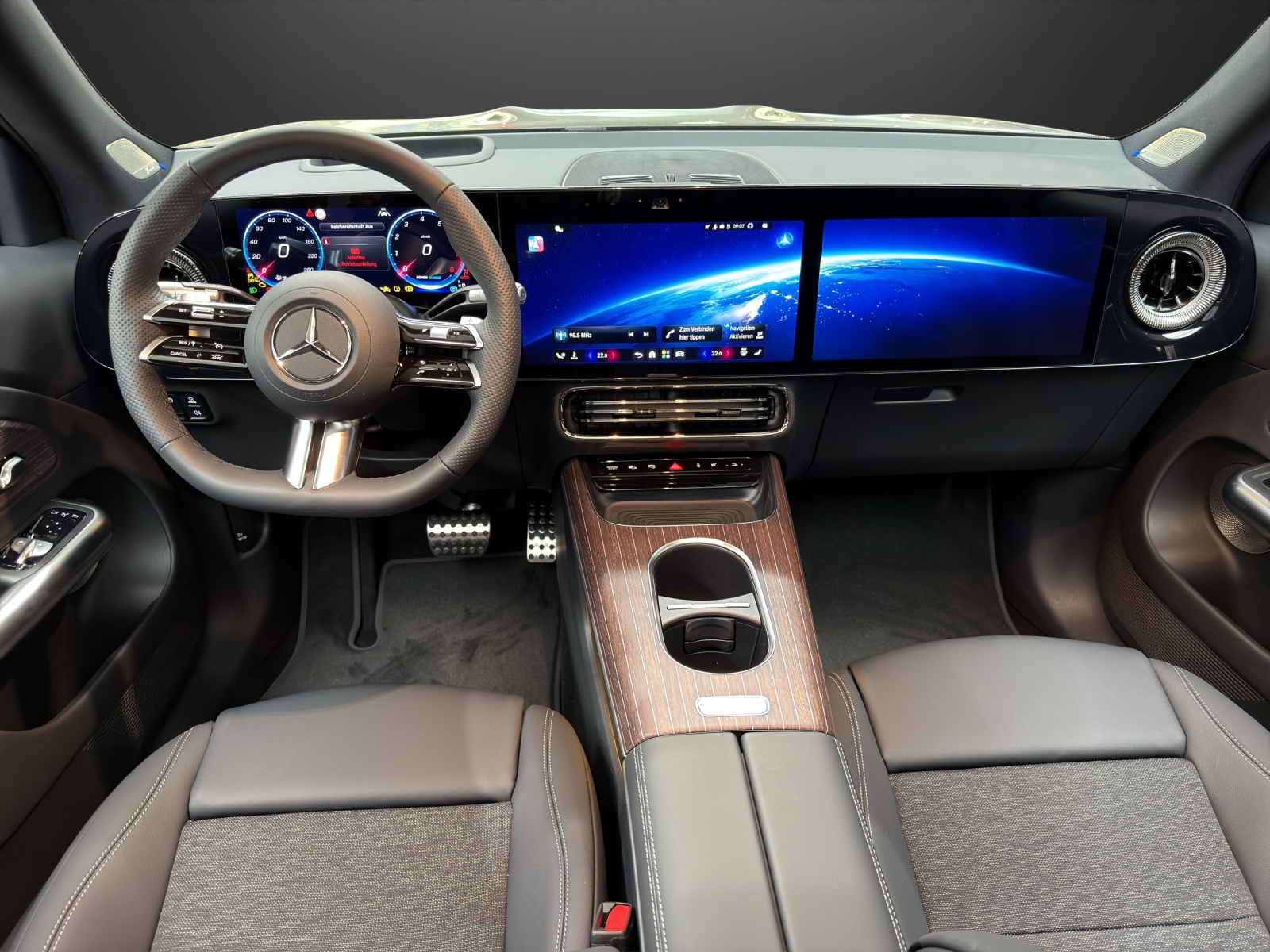 MERCEDES-BENZ GLB 220 4MATIC-image-5