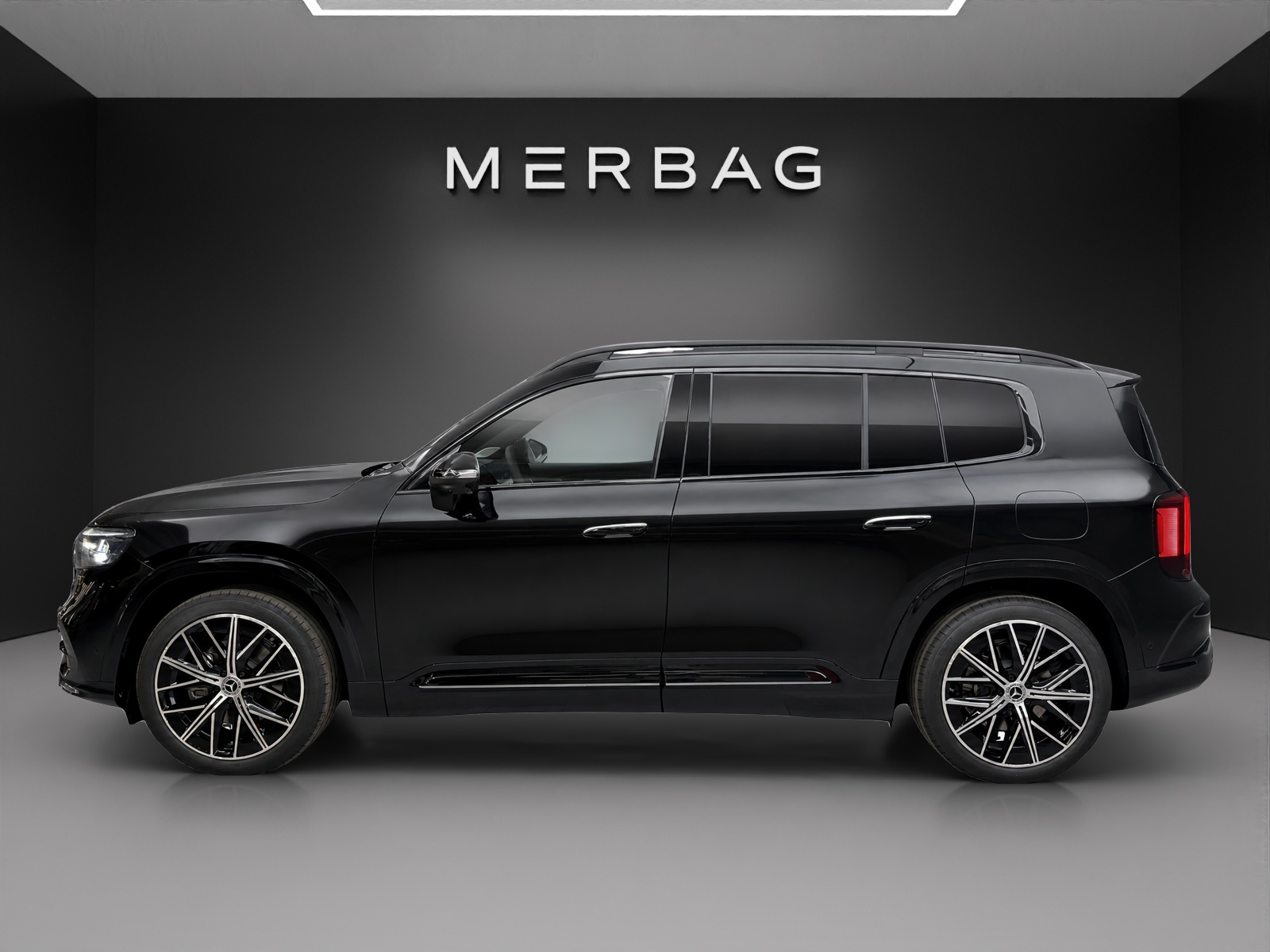 MERCEDES-BENZ GLB 220 4MATIC-image-2
